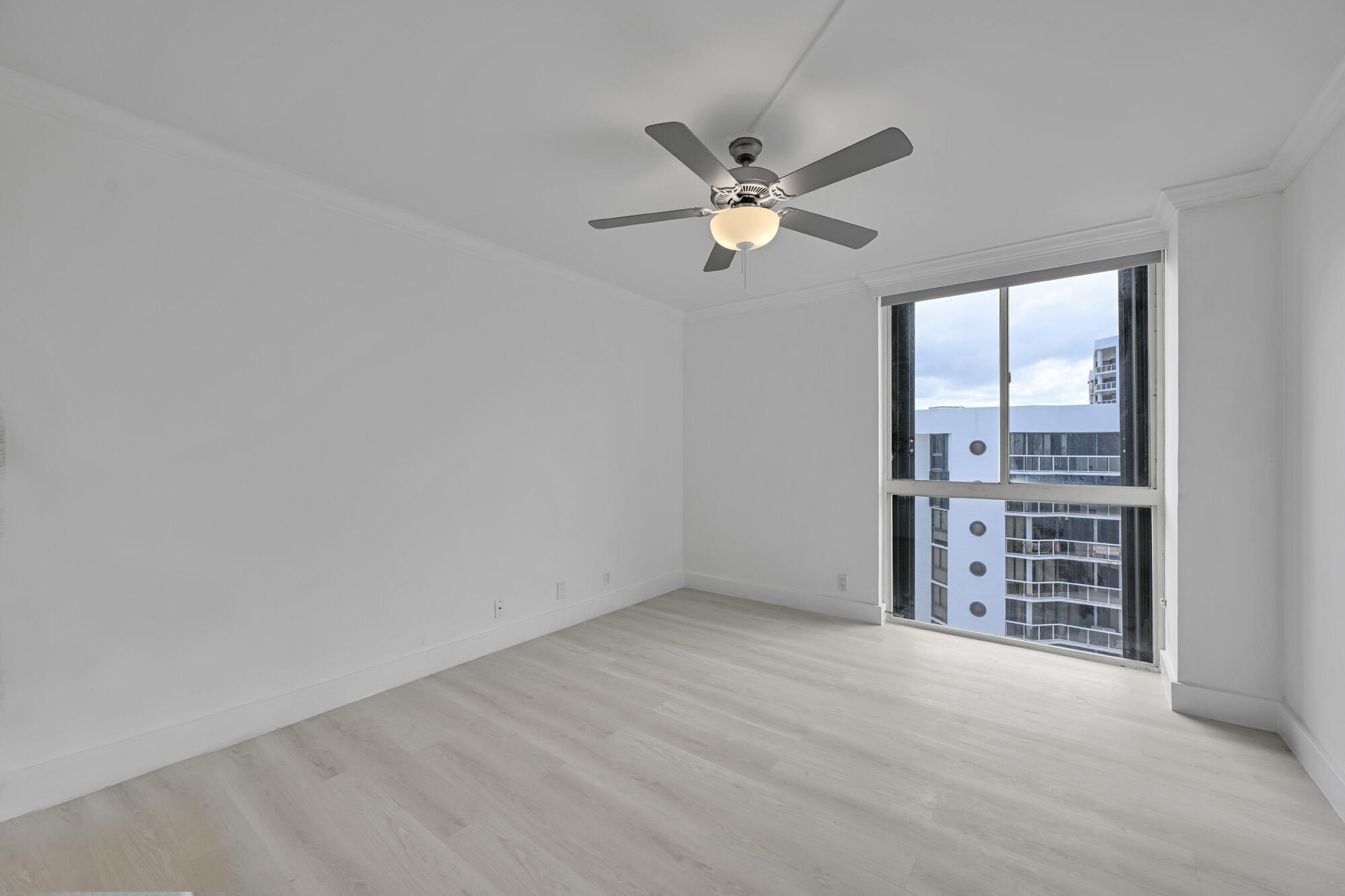 3640 Yacht Clb #1501 Aventura, FL 33180