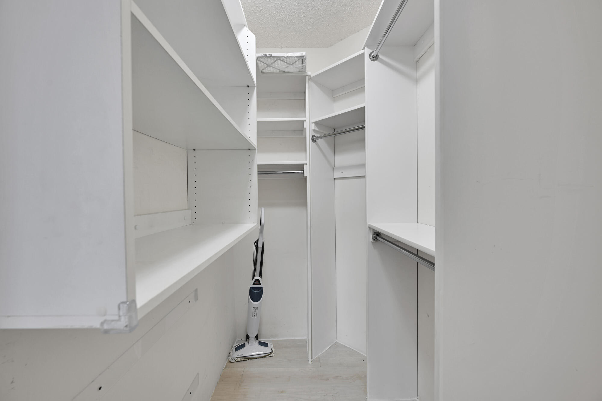 3640 Yacht Clb #1501 Aventura, FL 33180