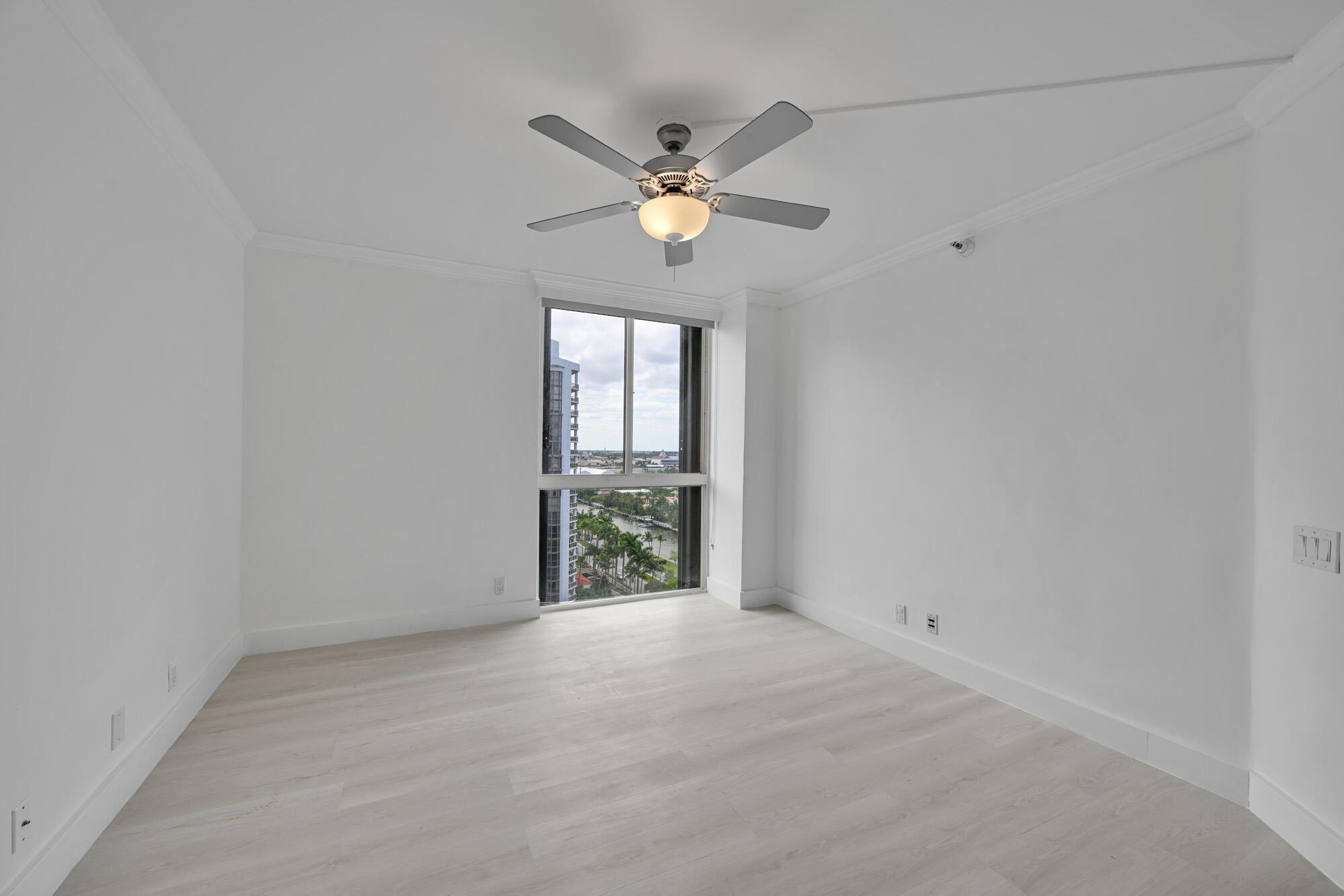 3640 Yacht Clb #1501 Aventura, FL 33180