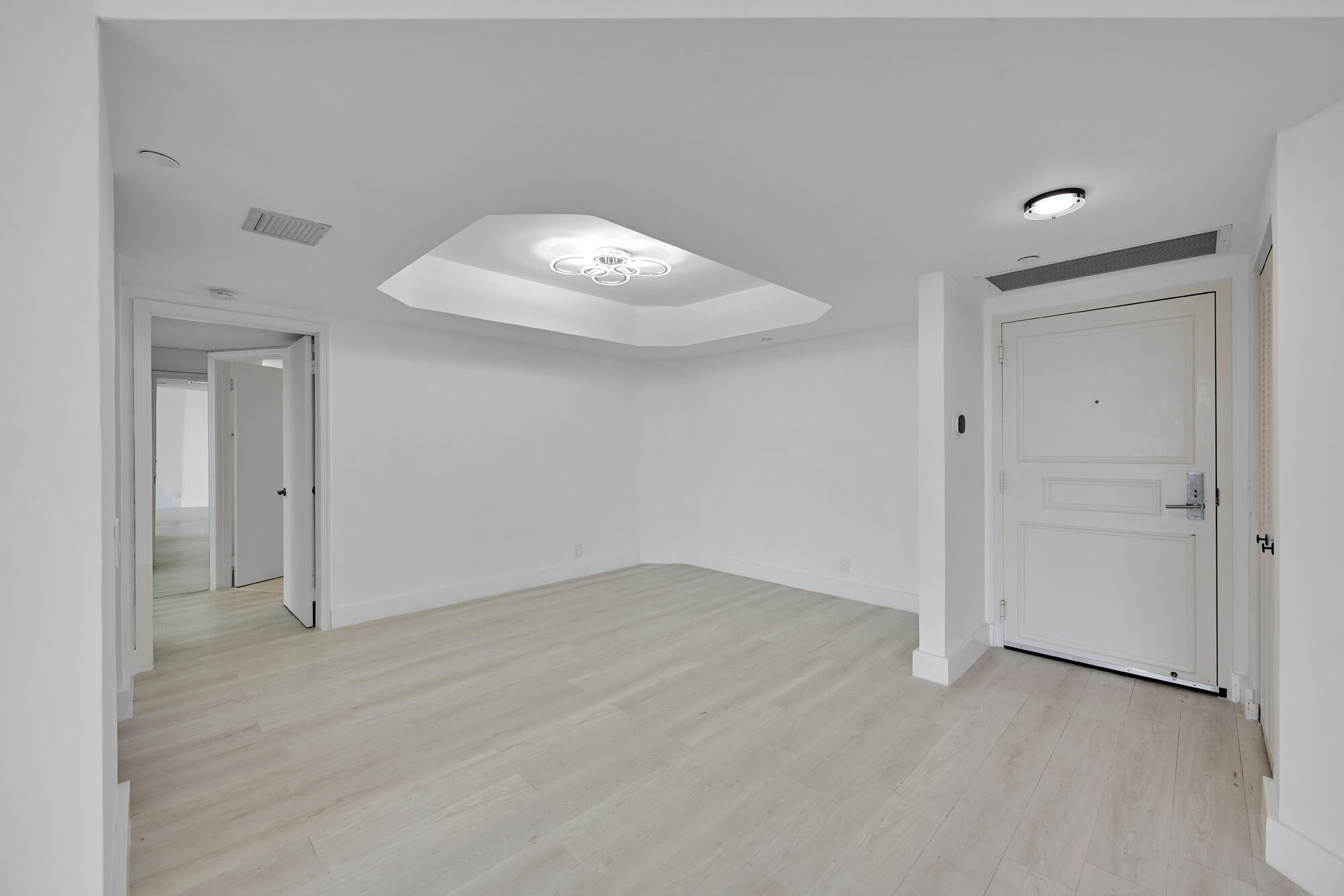 3640 Yacht Clb #1501 Aventura, FL 33180