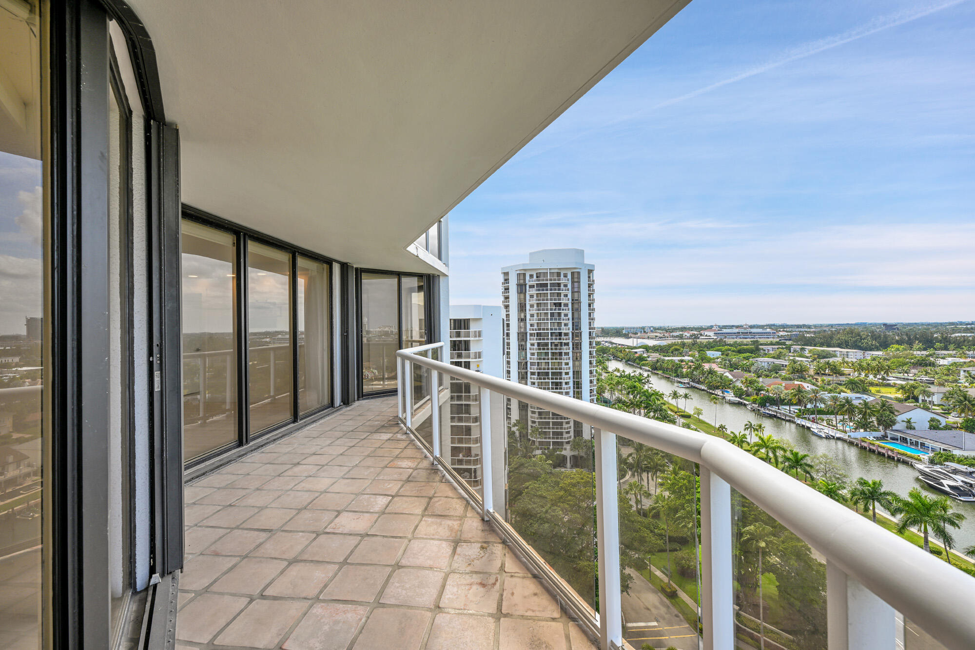 3640 Yacht Clb #1501 Aventura, FL 33180