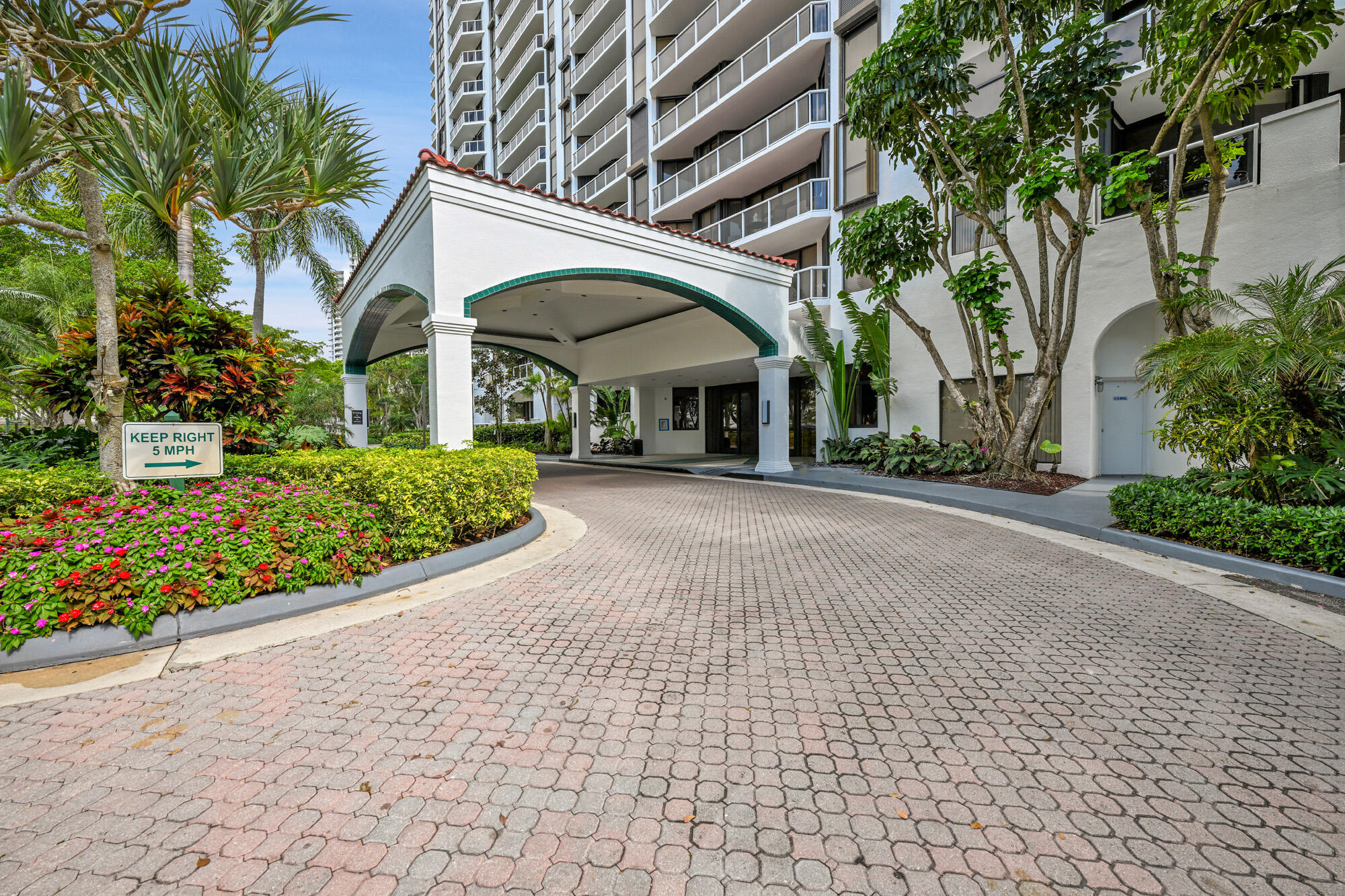 3640 Yacht Clb #1501 Aventura, FL 33180