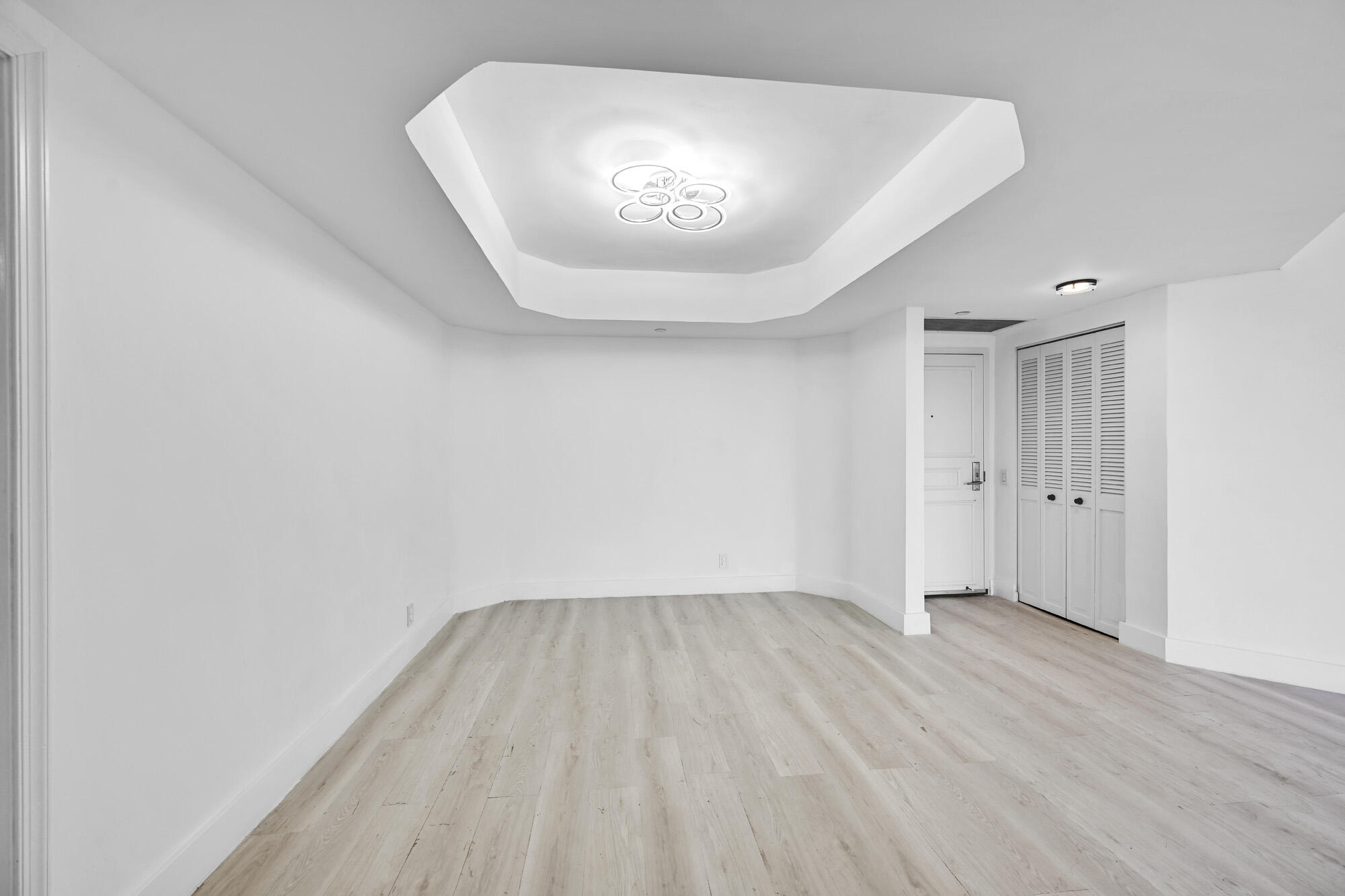 3640 Yacht Clb #1501 Aventura, FL 33180