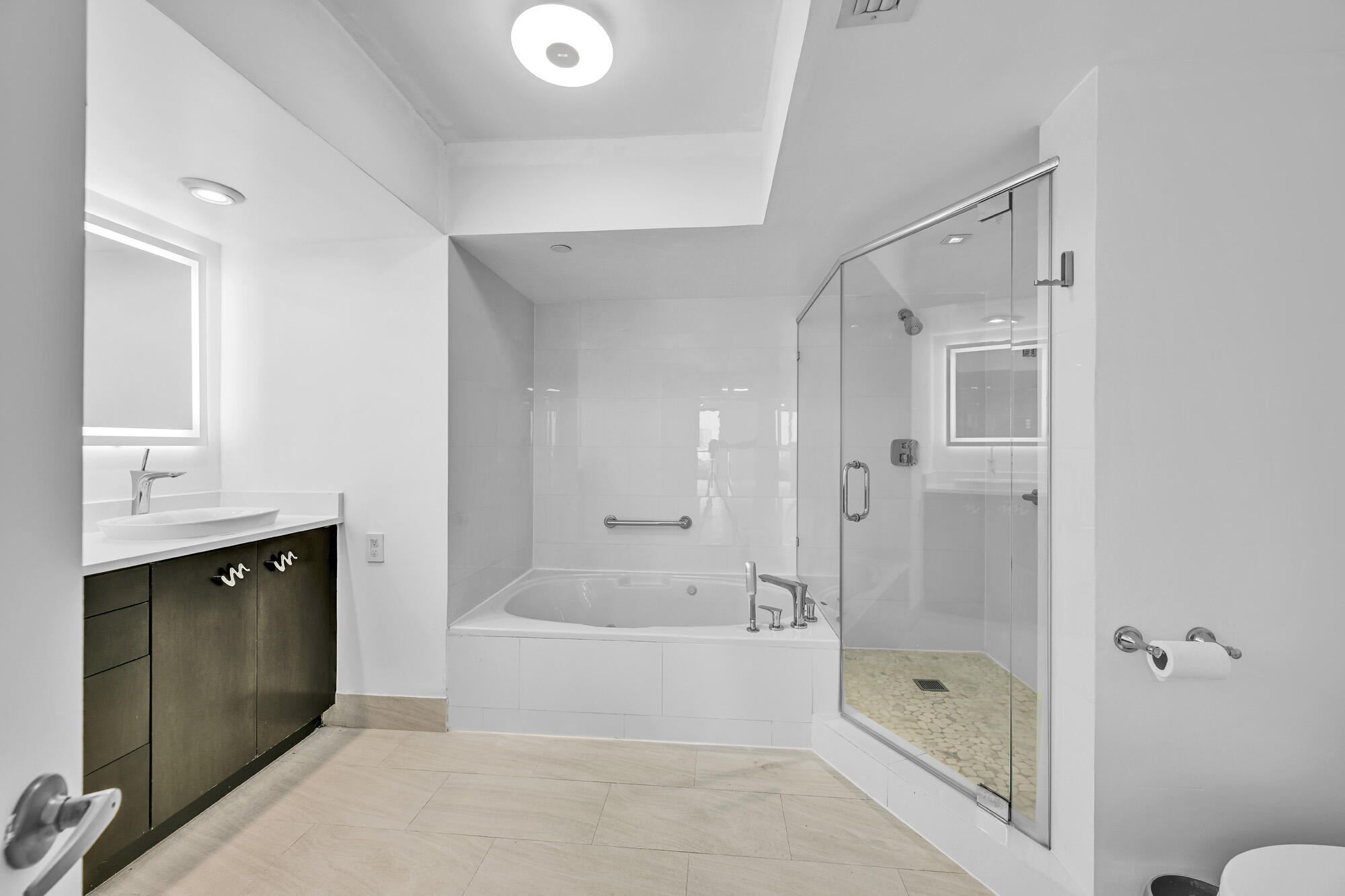 3640 Yacht Clb #1501 Aventura, FL 33180