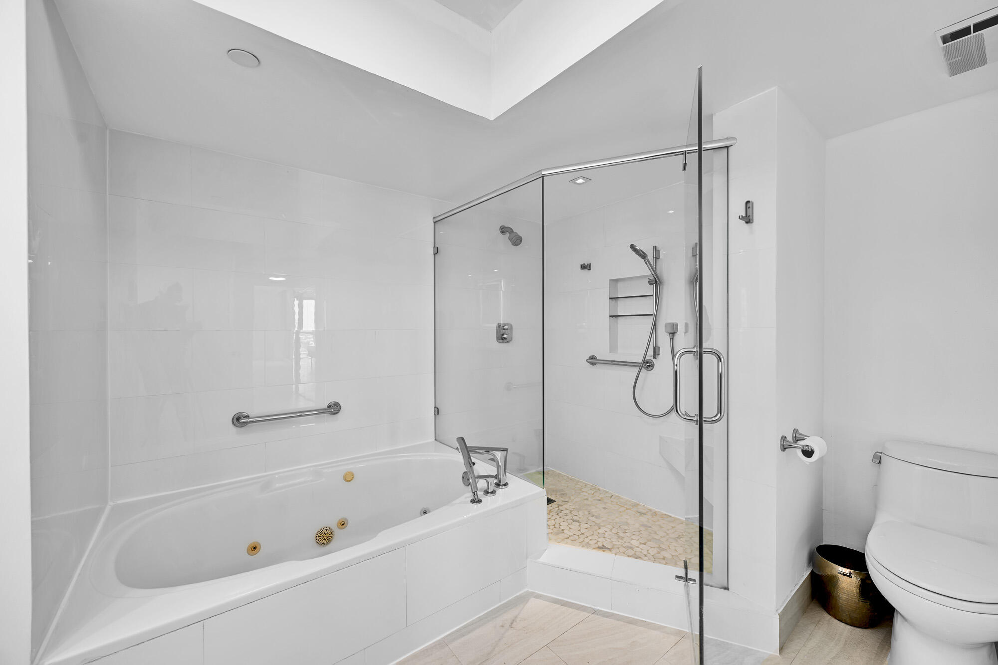 3640 Yacht Clb #1501 Aventura, FL 33180