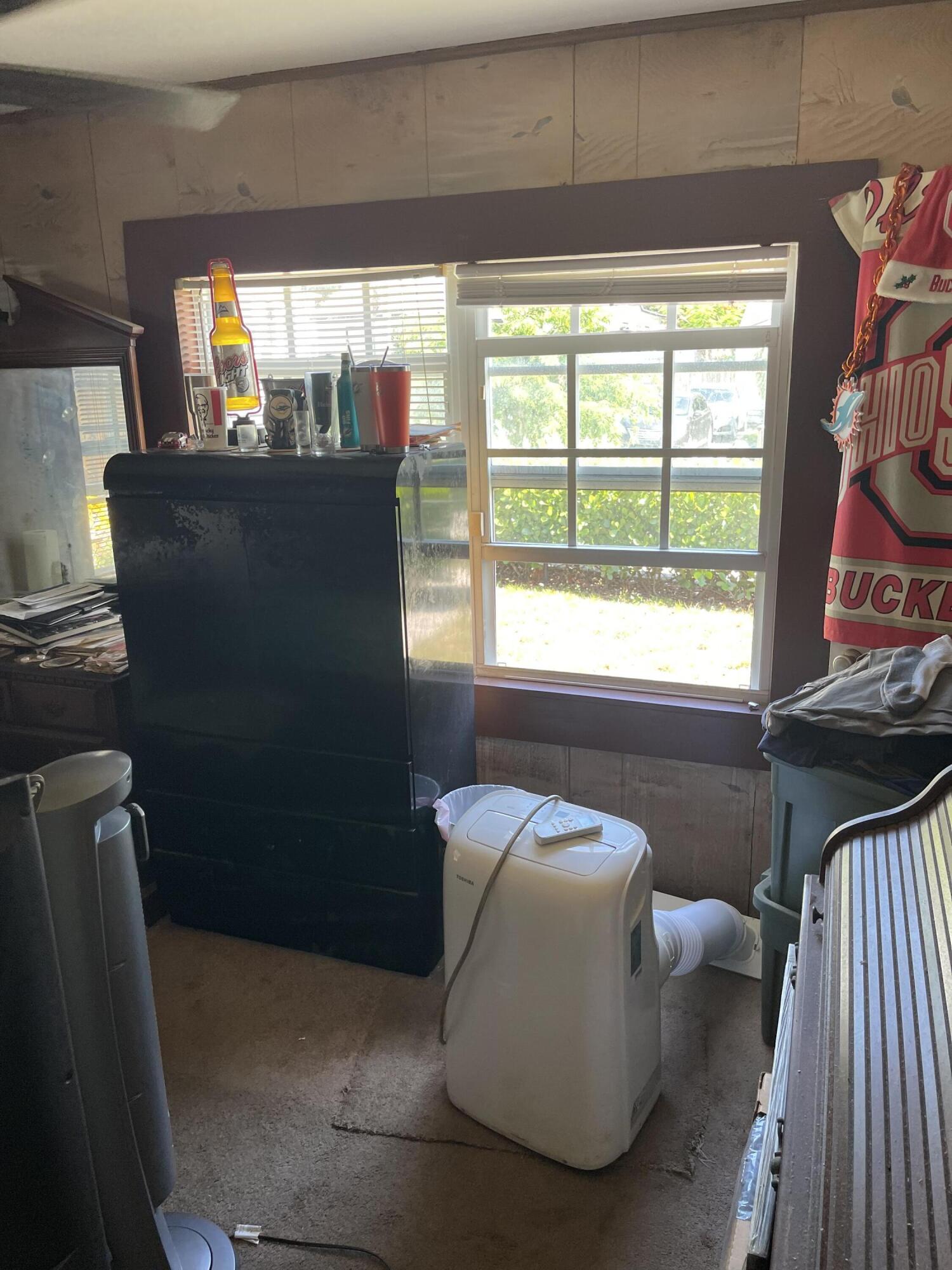 915 33rd West Palm Beach, FL 33407