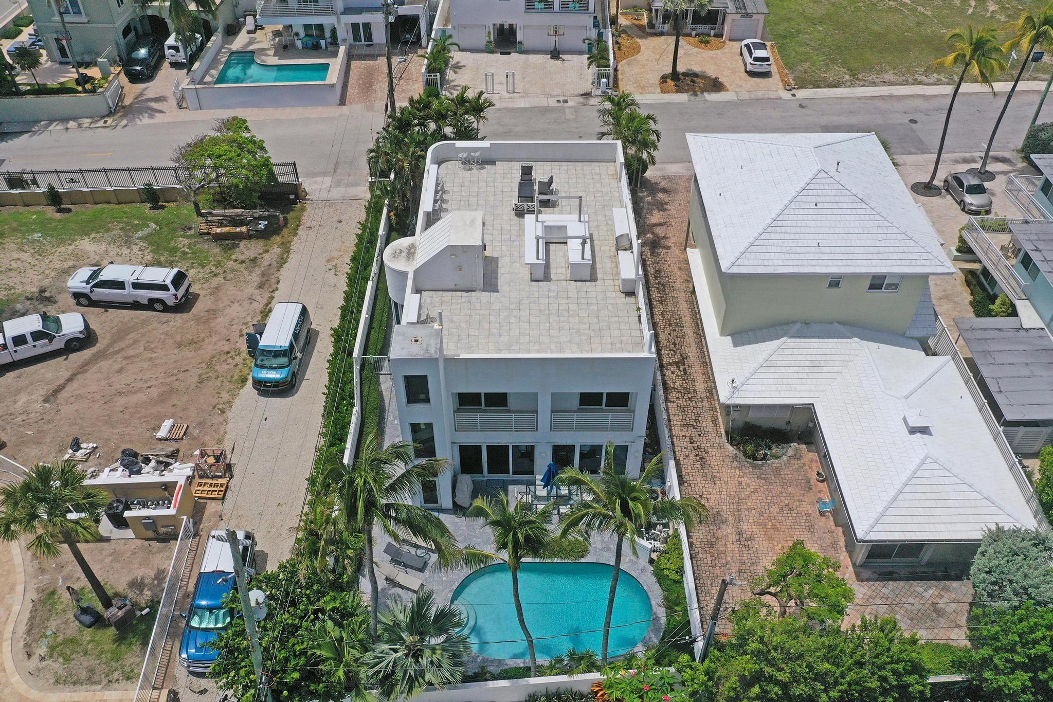 Undisclosed Address Fort Lauderdale, FL 33305