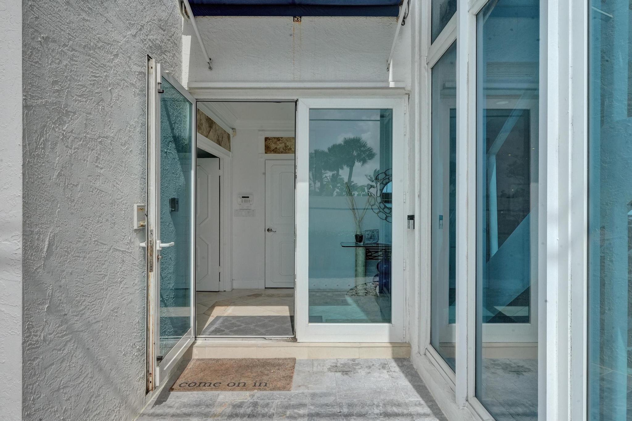 Undisclosed Address Fort Lauderdale, FL 33305