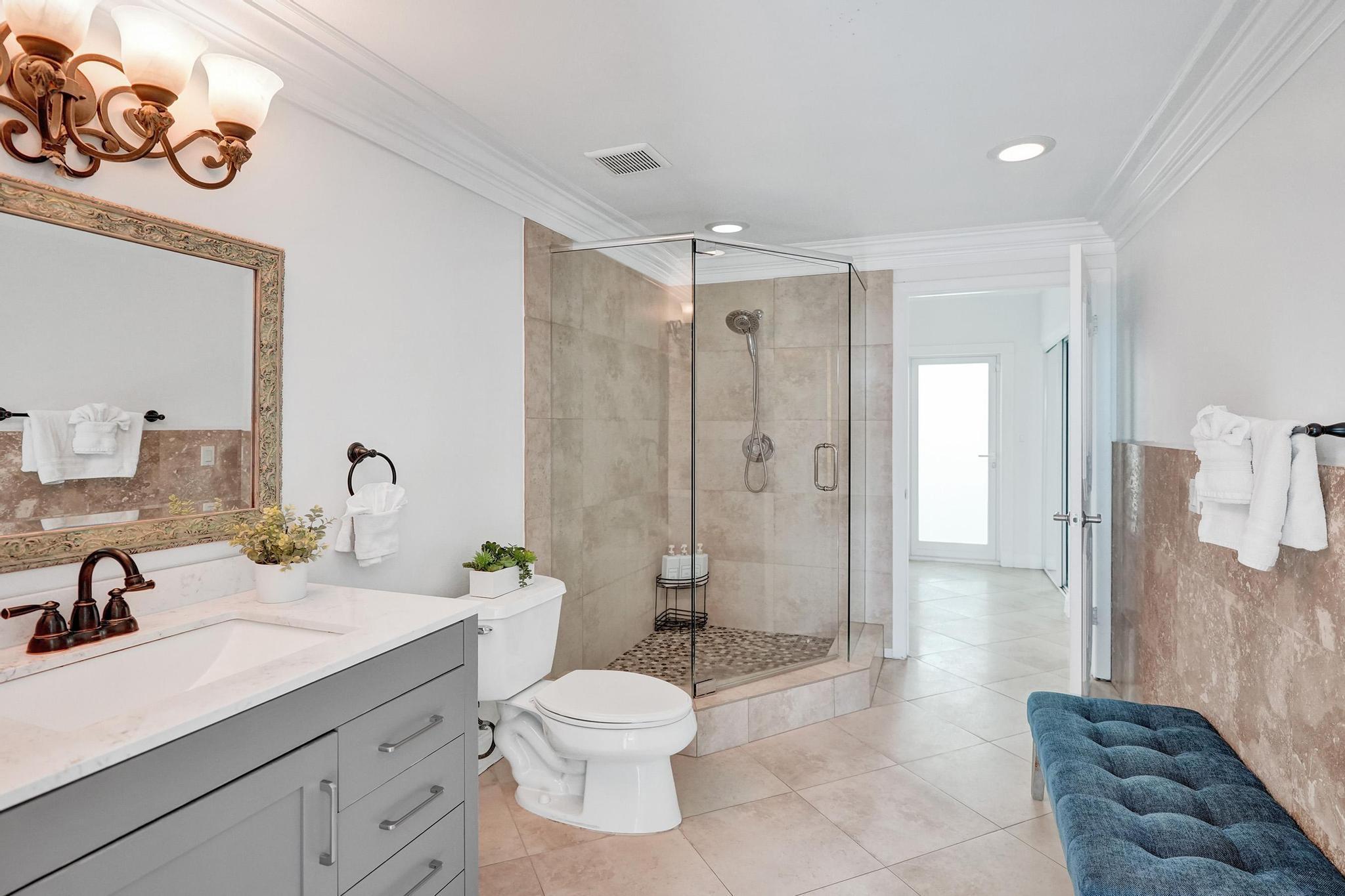 Undisclosed Address Fort Lauderdale, FL 33305