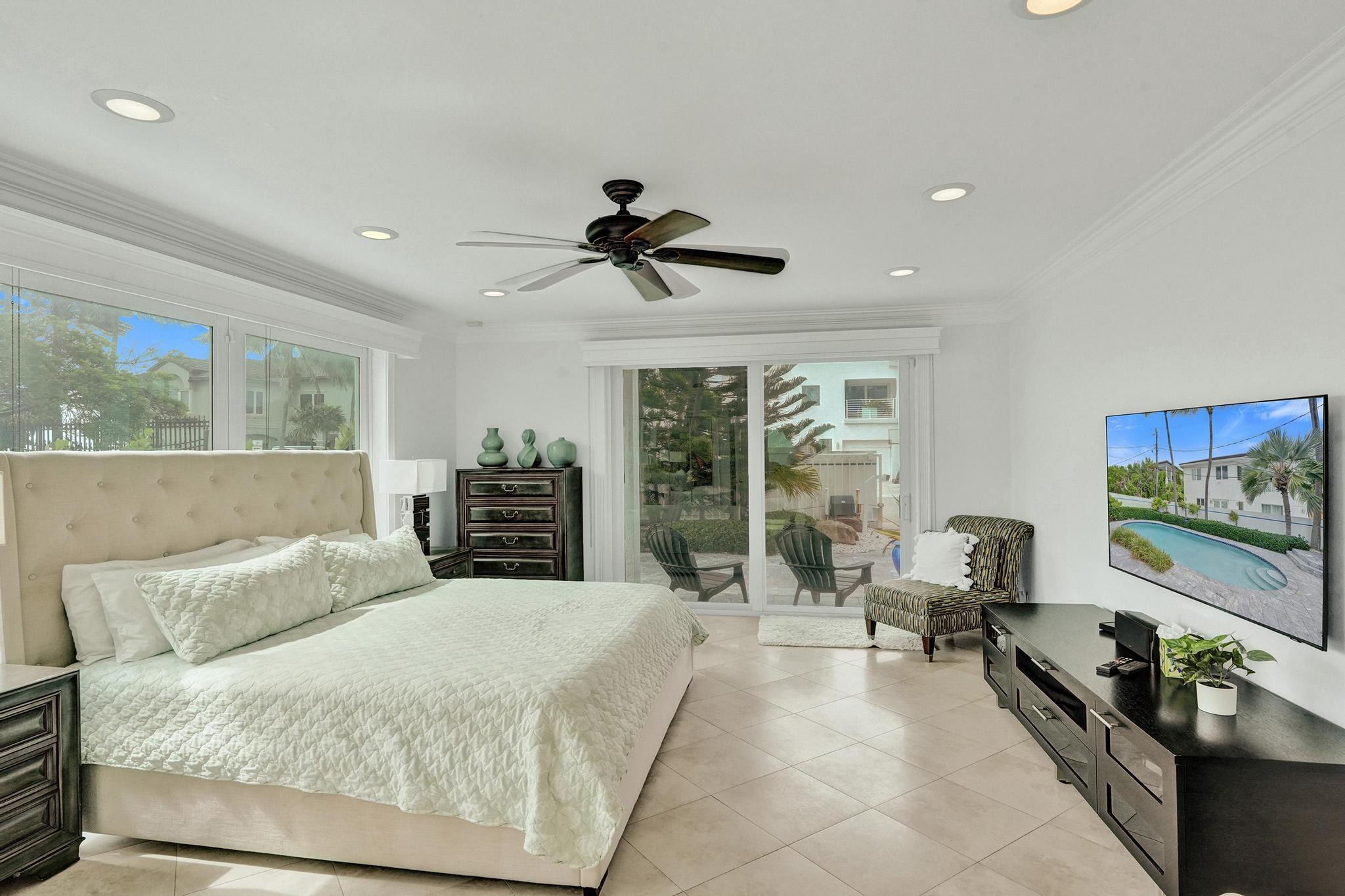 Undisclosed Address Fort Lauderdale, FL 33305