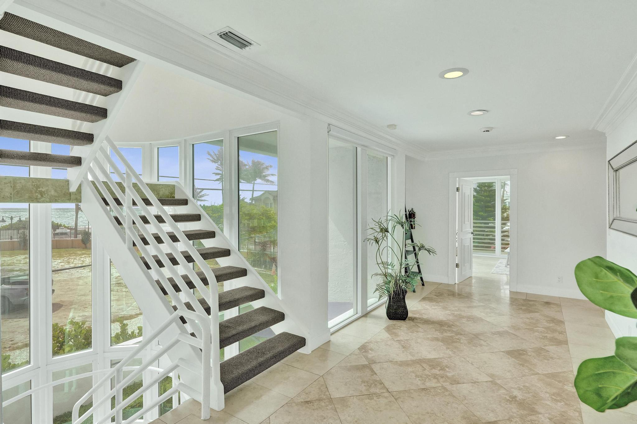 Undisclosed Address Fort Lauderdale, FL 33305