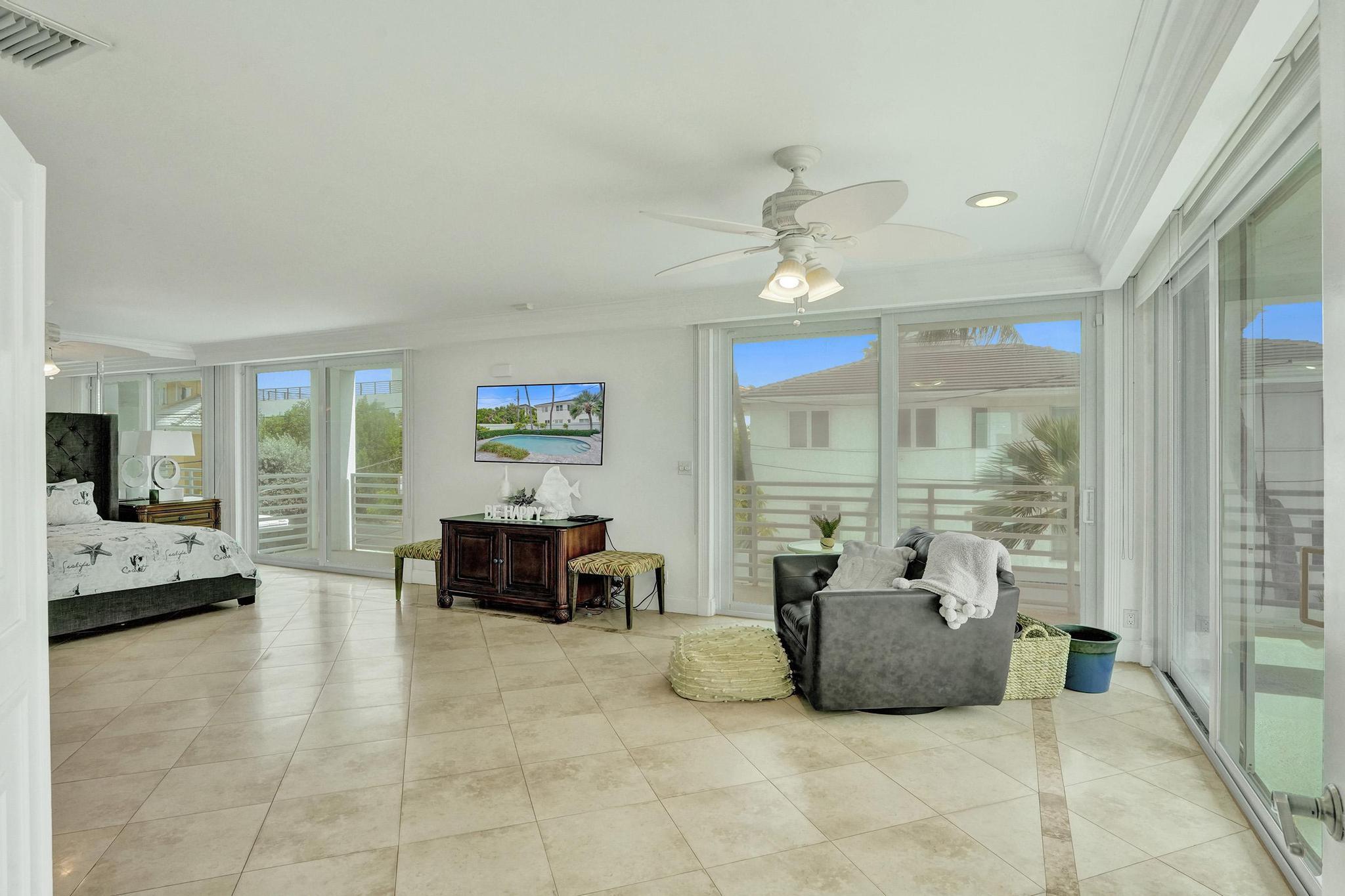 Undisclosed Address Fort Lauderdale, FL 33305