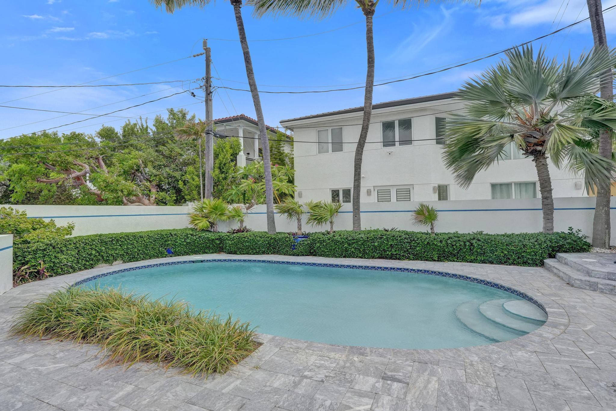 Undisclosed Address Fort Lauderdale, FL 33305
