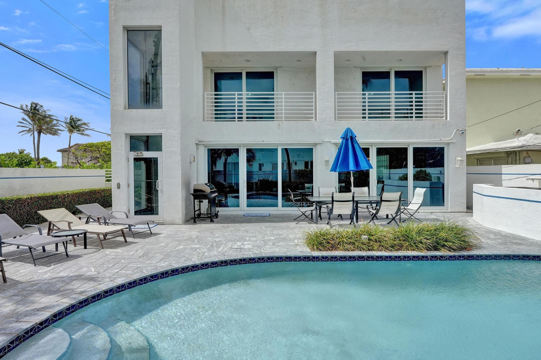 Undisclosed Address Fort Lauderdale, FL 33305