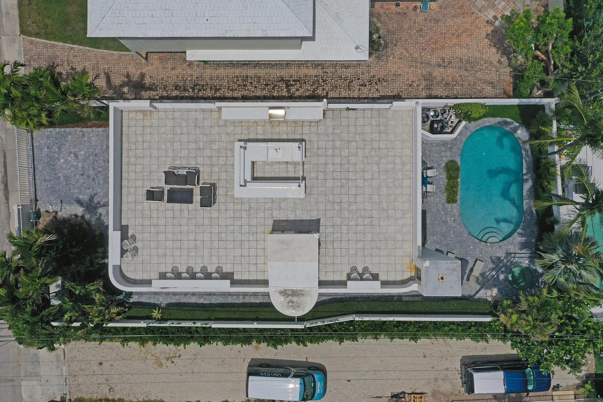 Undisclosed Address Fort Lauderdale, FL 33305