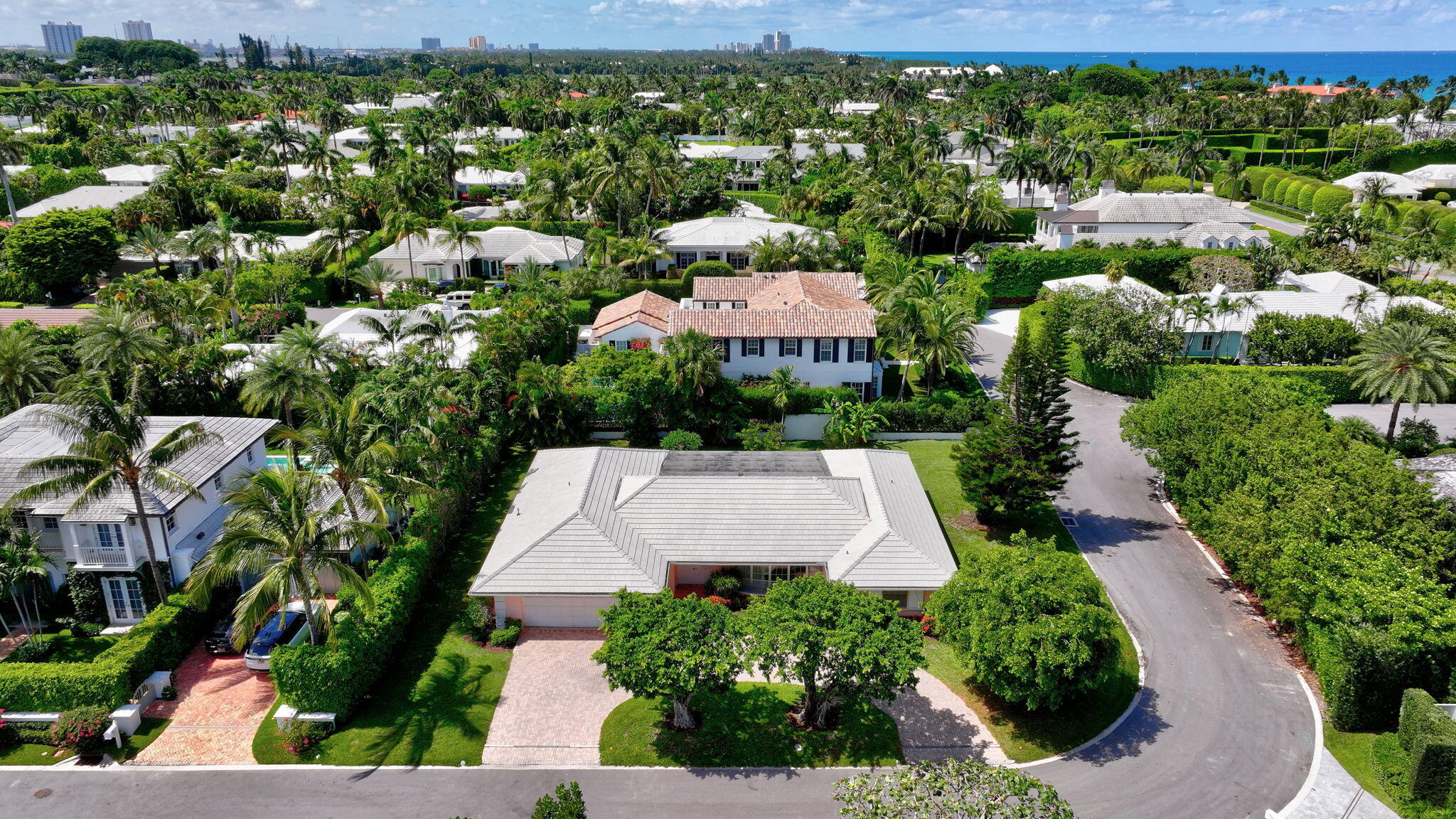 217 Plantation Palm Beach, FL 33480
