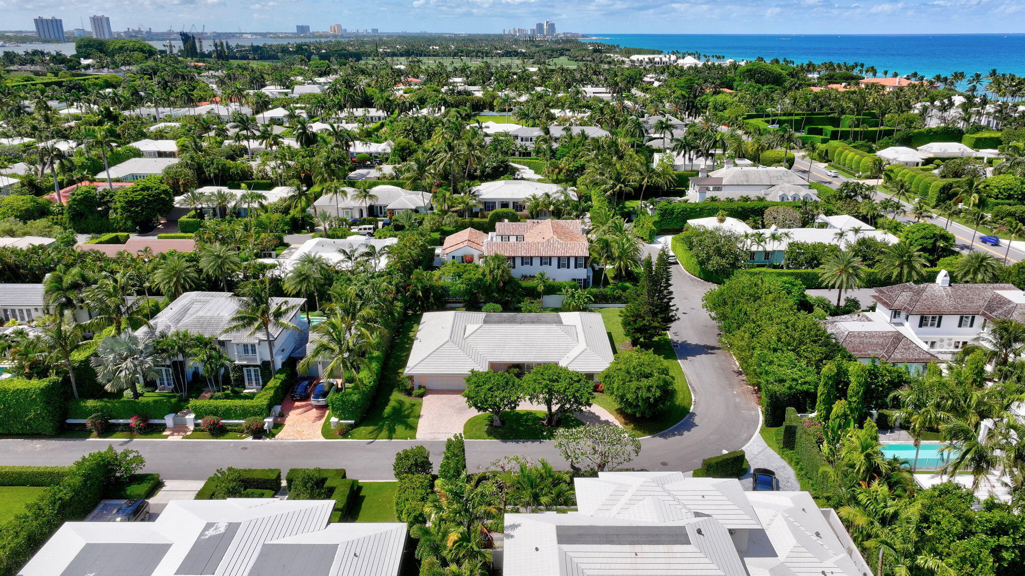 217 Plantation Palm Beach, FL 33480