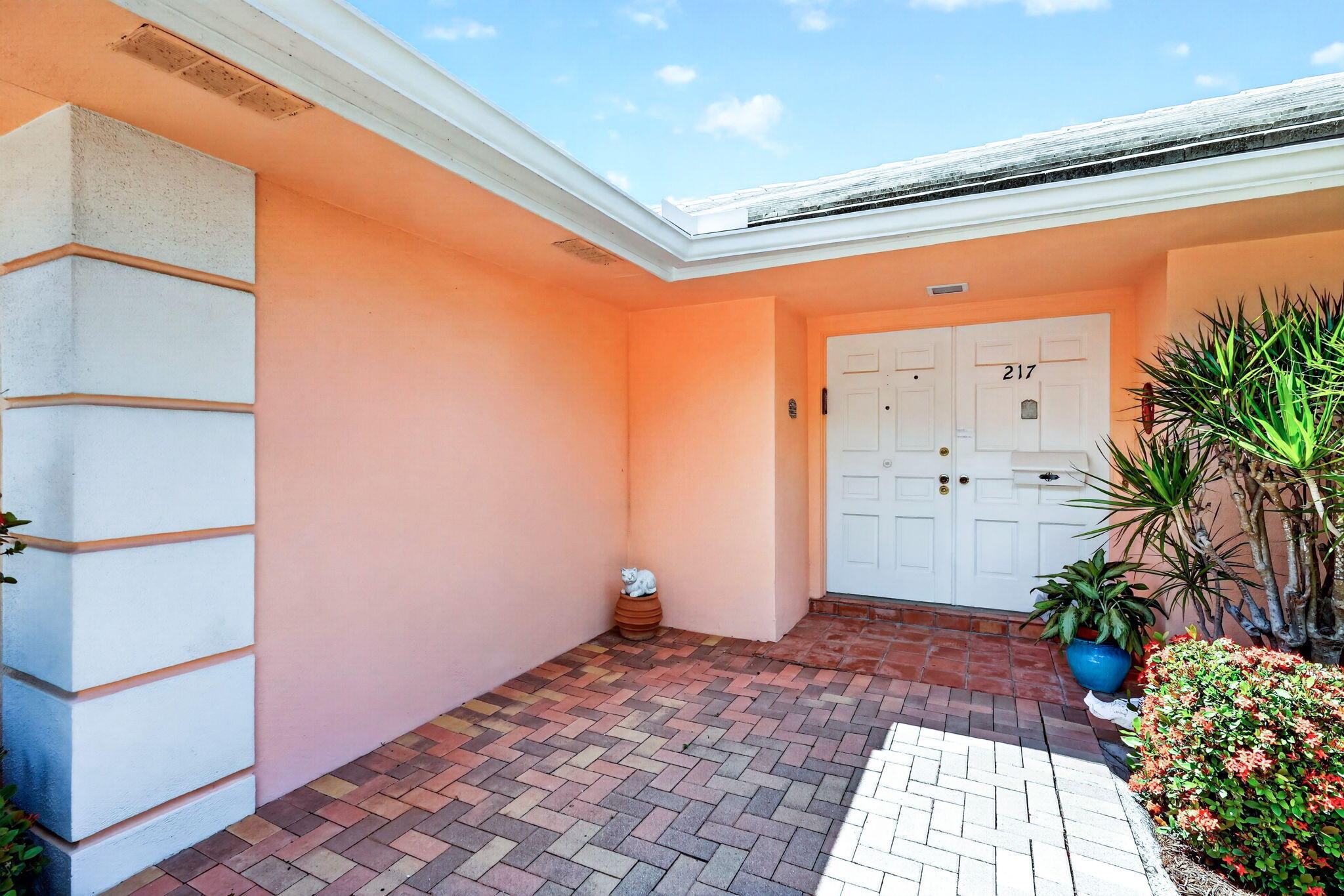 217 Plantation Palm Beach, FL 33480
