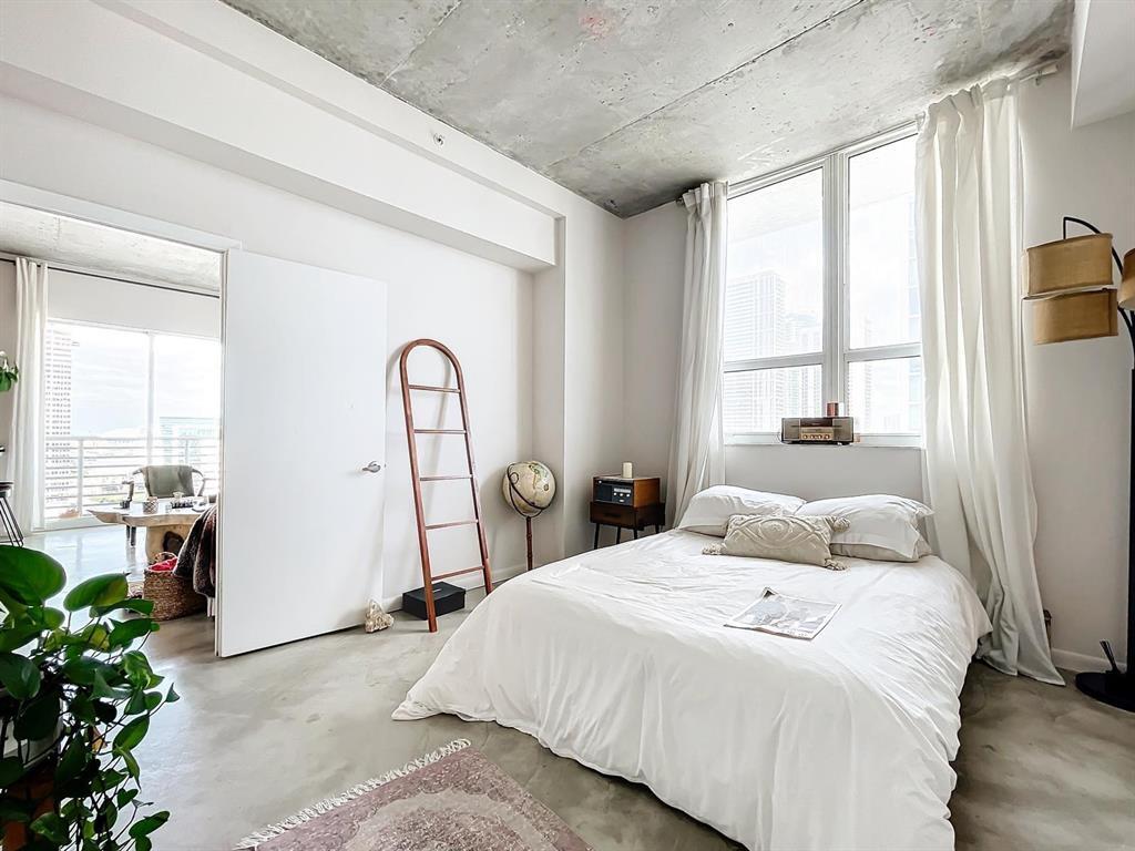 image Loft Downtown I11