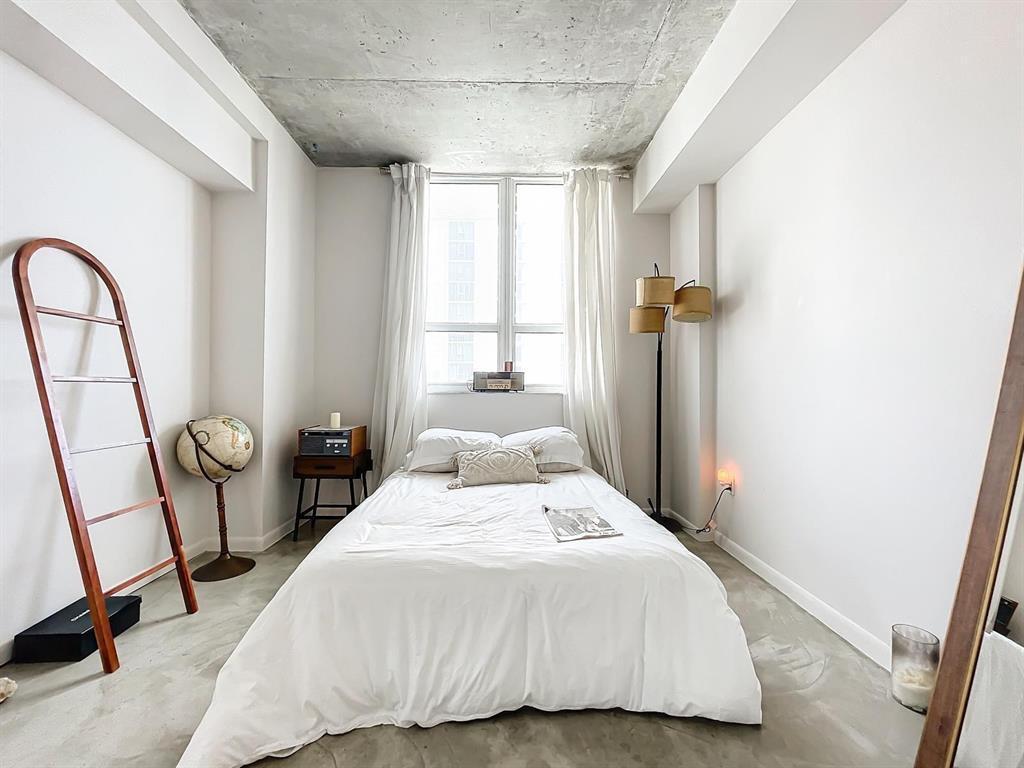image Loft Downtown I12