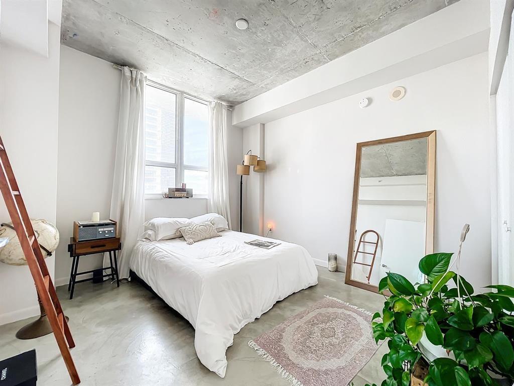 image Loft Downtown I13