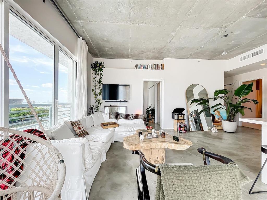 image Loft Downtown I3