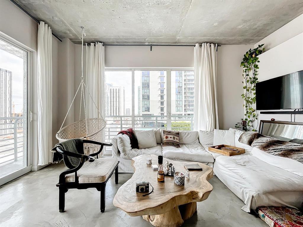 image Loft Downtown I5