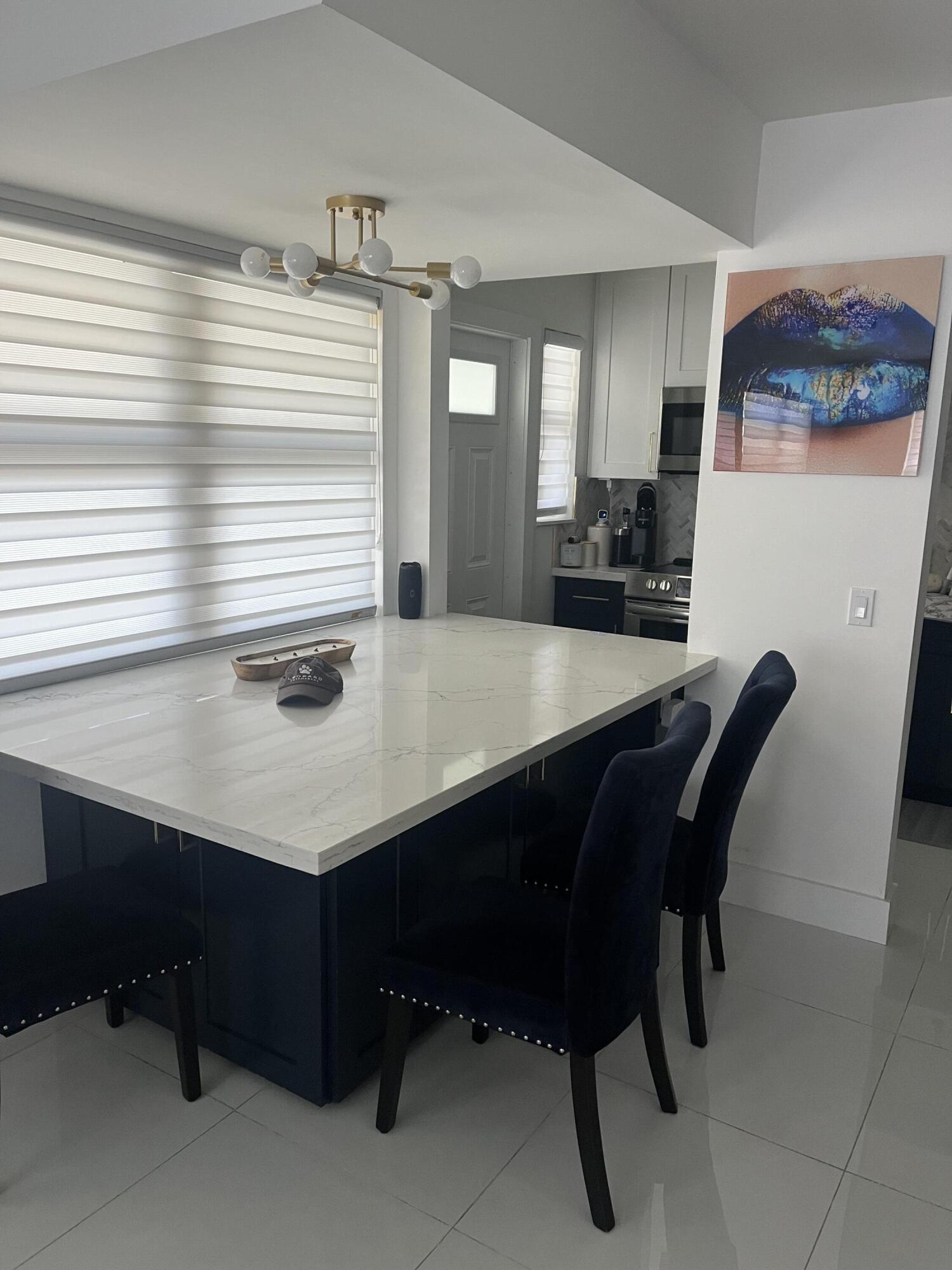 2701 NE 1st #209