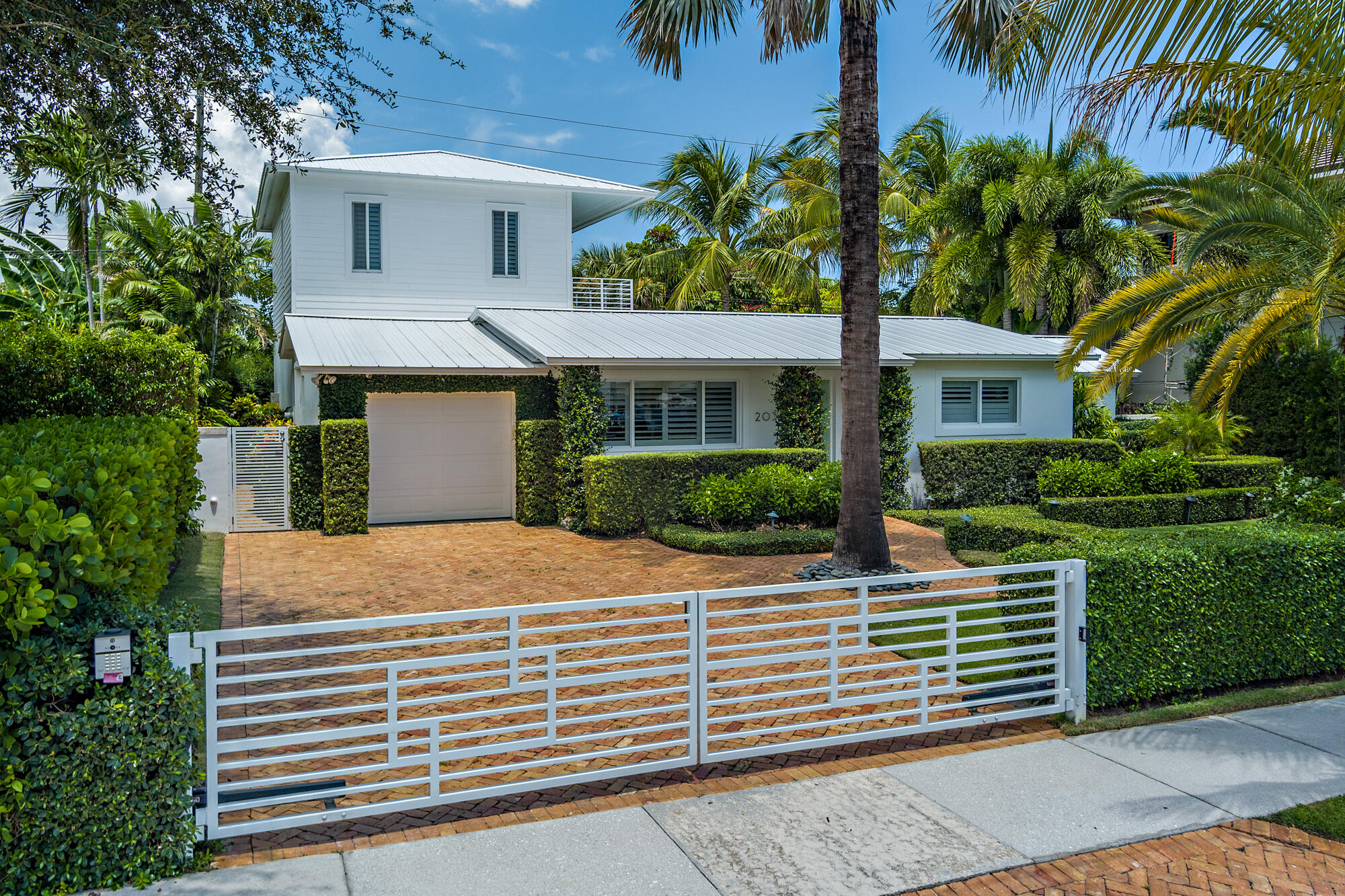 203 Arlington Rd