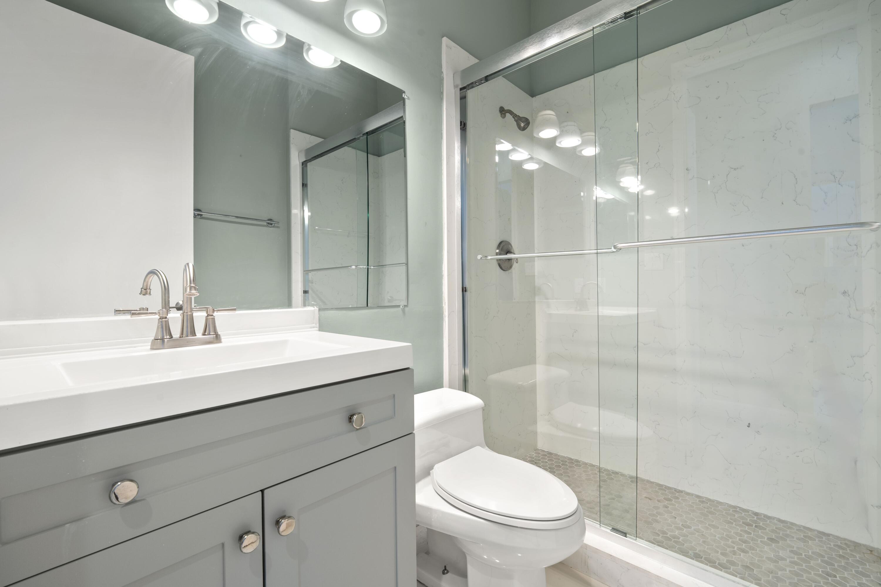 3728 NE 208th Ter Aventura, FL 33180