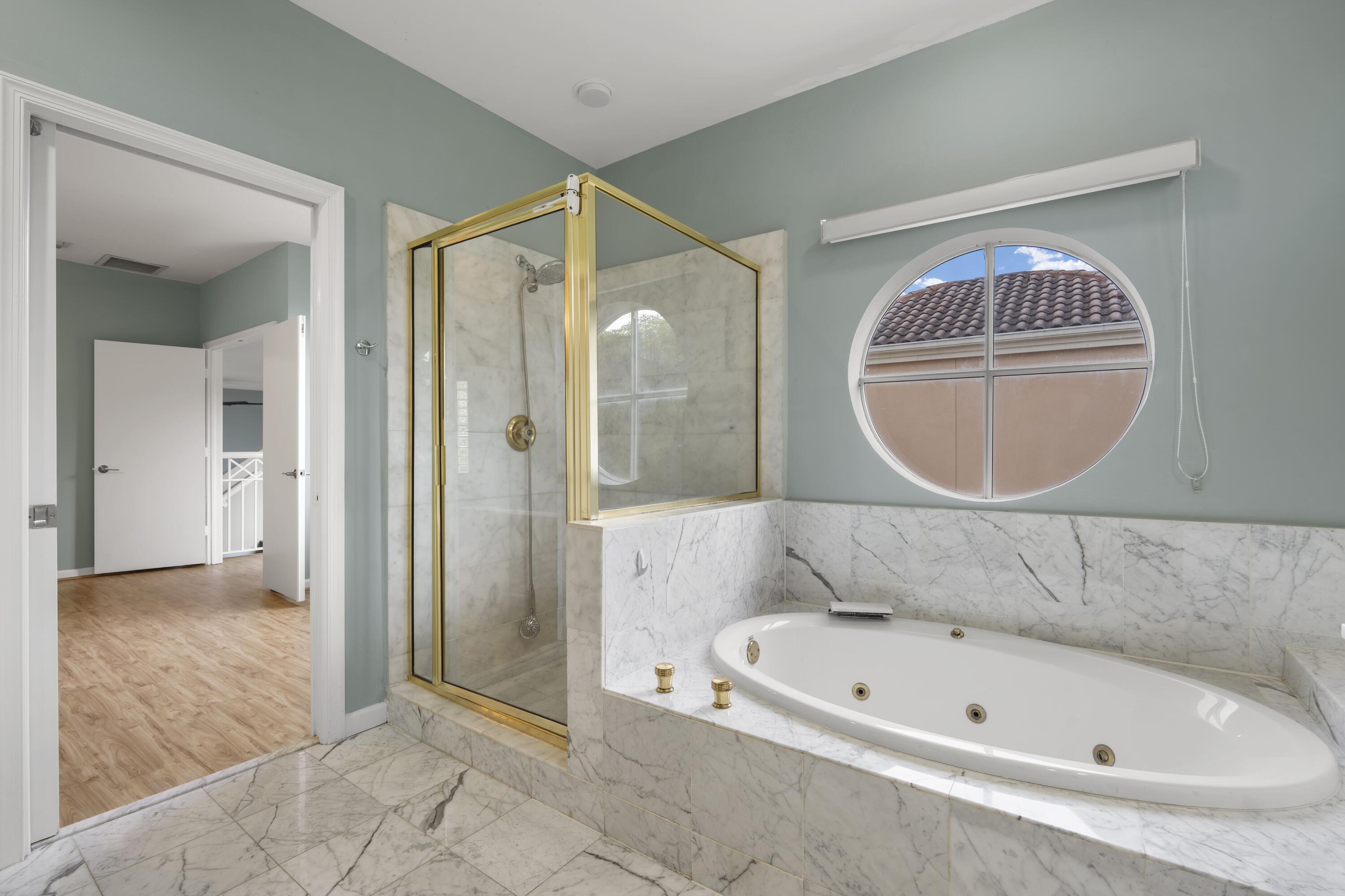 3728 NE 208th Ter Aventura, FL 33180