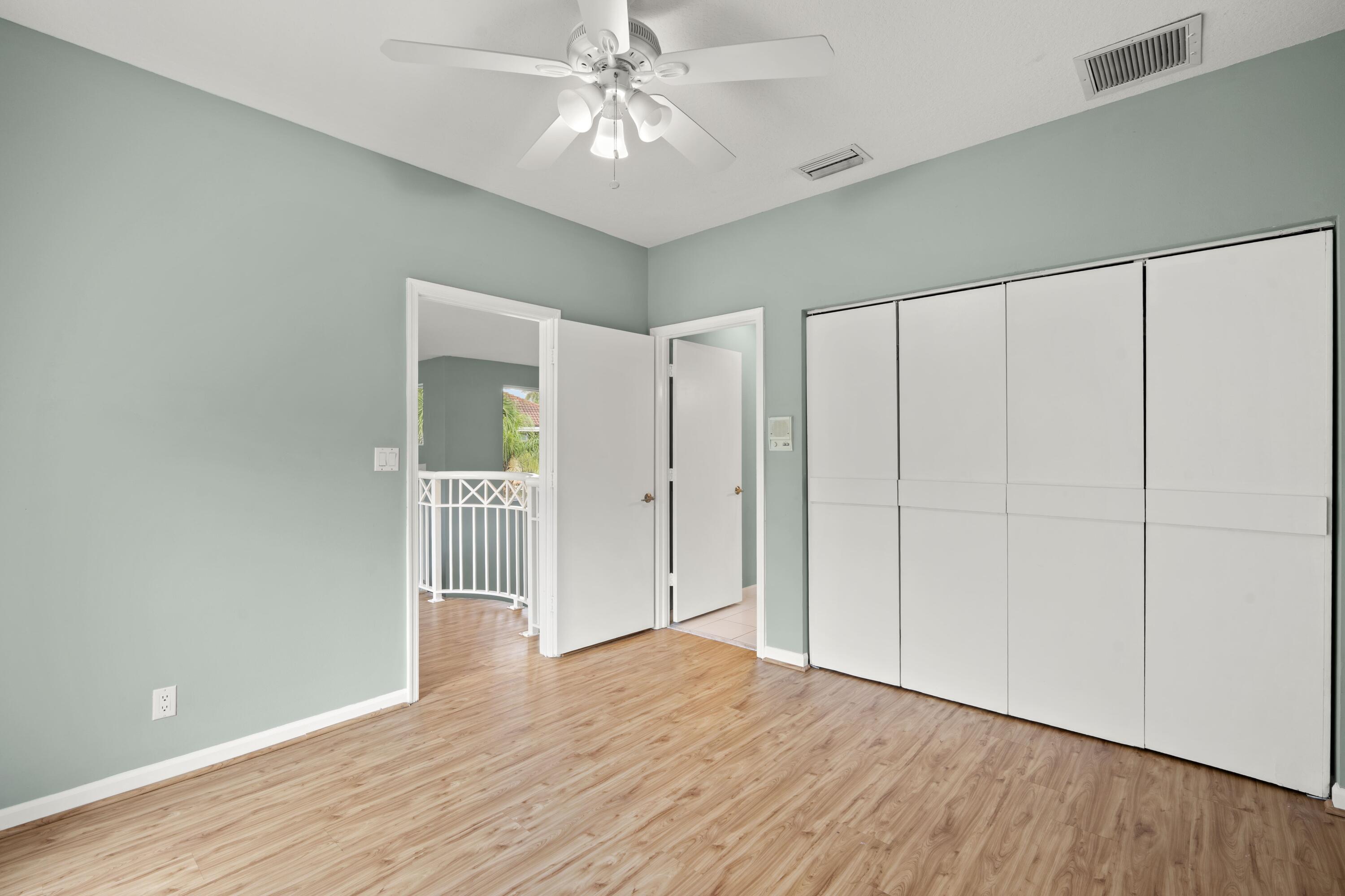 3728 NE 208th Ter Aventura, FL 33180