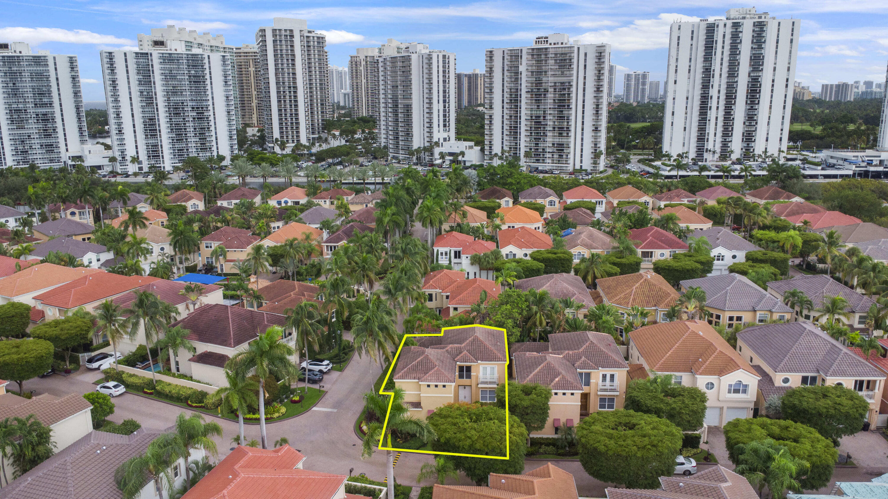 3728 NE 208th Ter Aventura, FL 33180