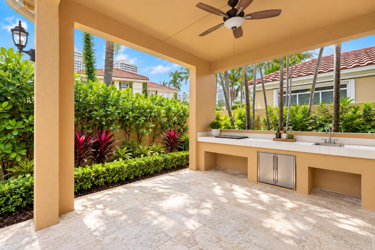 3728 NE 208th Ter Aventura, FL 33180