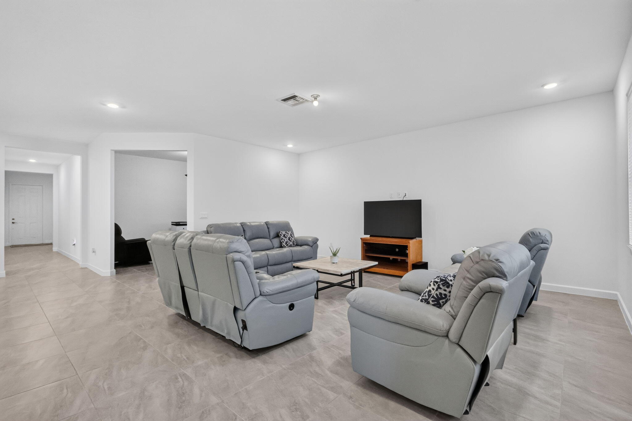 3129 Streng Ln Royal Palm Beach, FL 33411