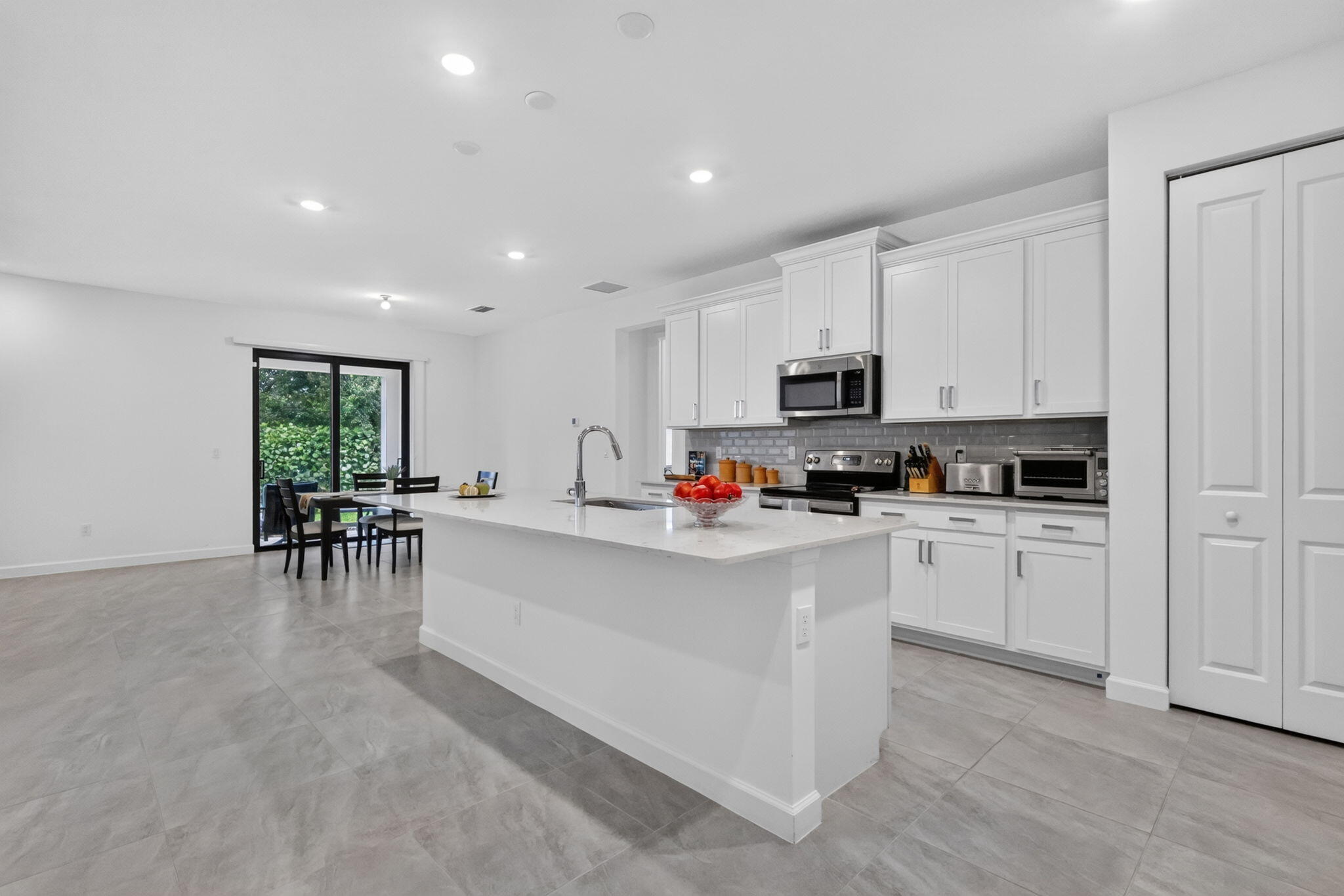 3129 Streng Ln Royal Palm Beach, FL 33411