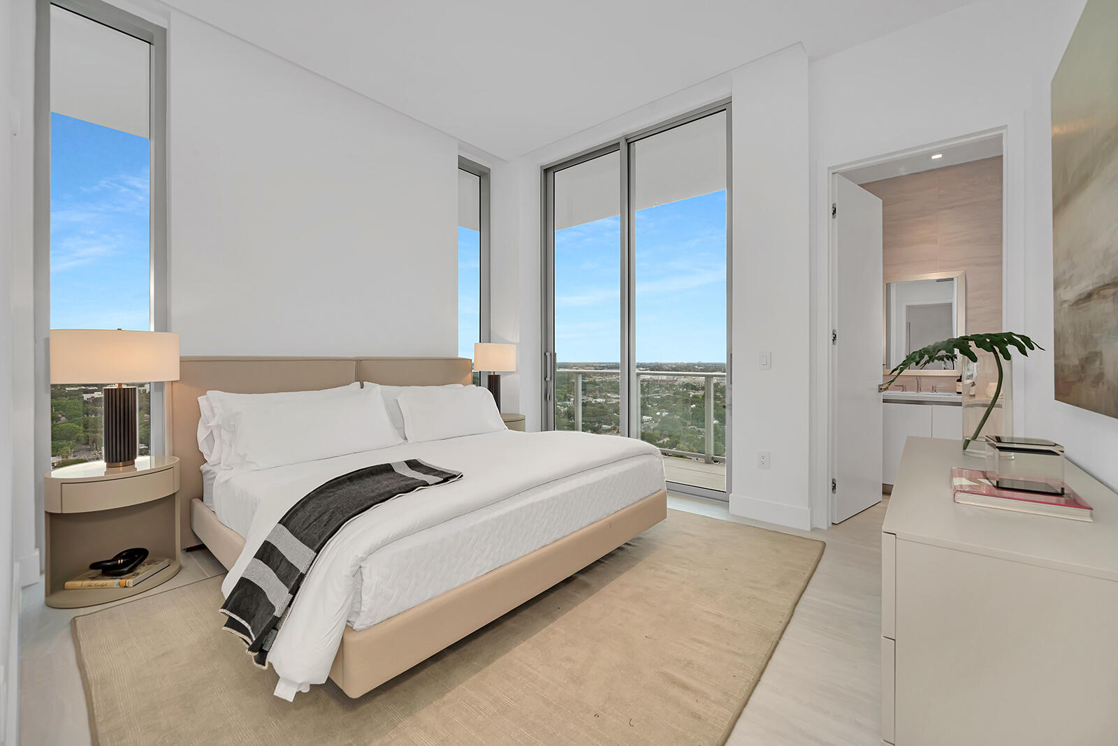 4714 N Flagler Dr #2101 West Palm Beach, FL 33407