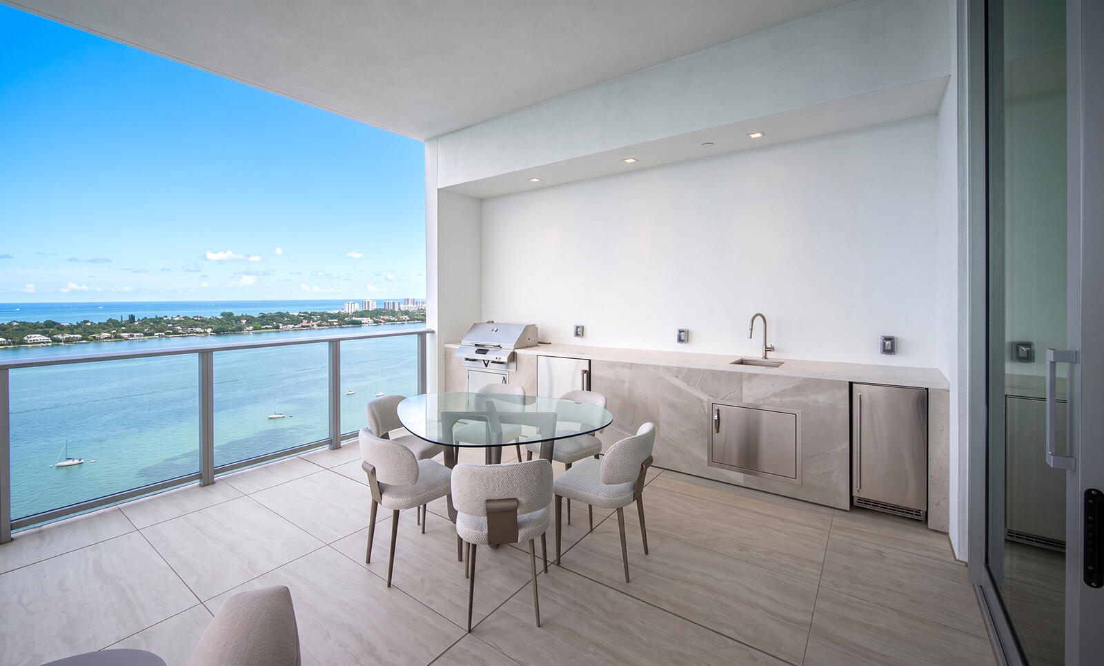 4714 N Flagler Dr #2101 West Palm Beach, FL 33407