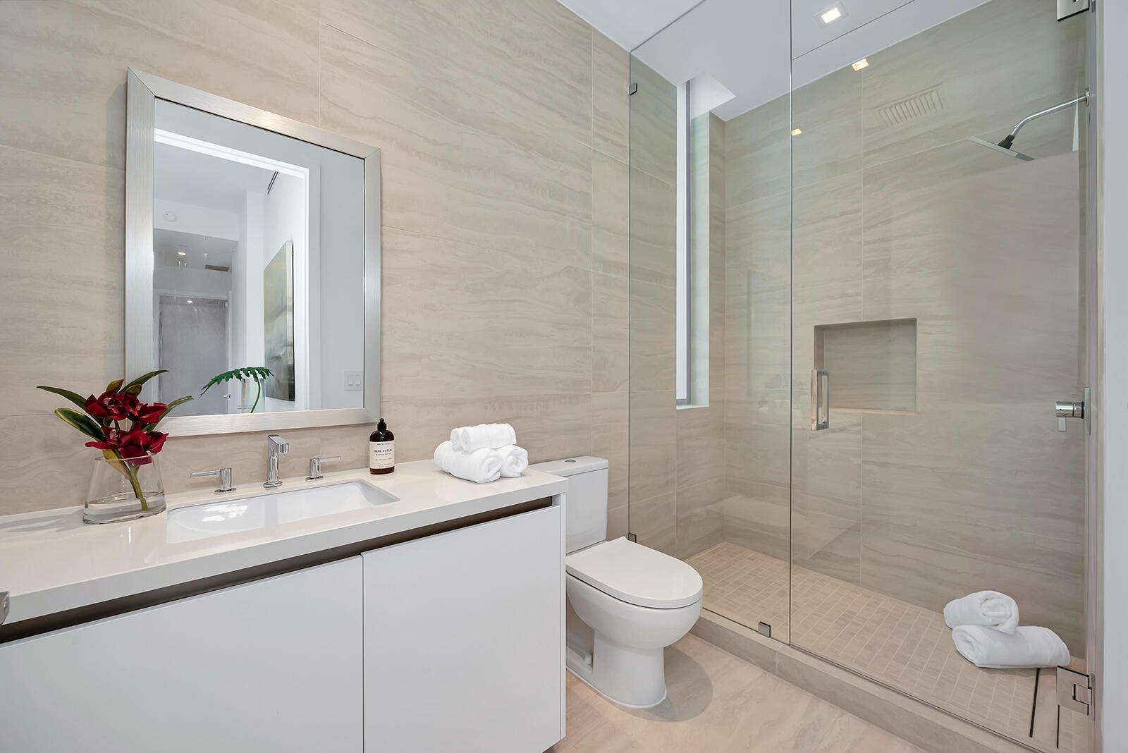 4714 N Flagler Dr #2101 West Palm Beach, FL 33407