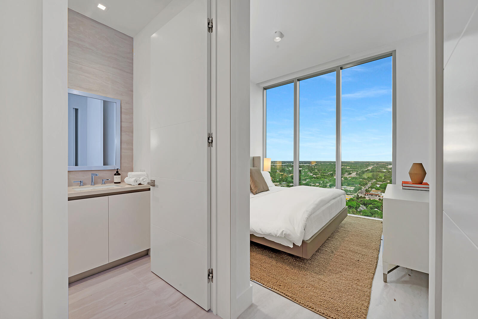 4714 N Flagler Dr #2101 West Palm Beach, FL 33407