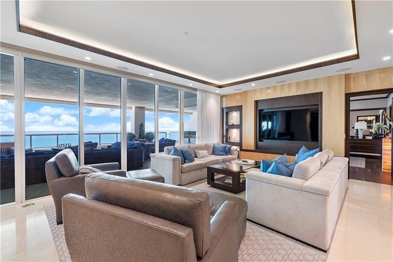 101 S Fort Lauderdale Bch Blvd #PH 2703 Fort Lauderdale, FL 33316