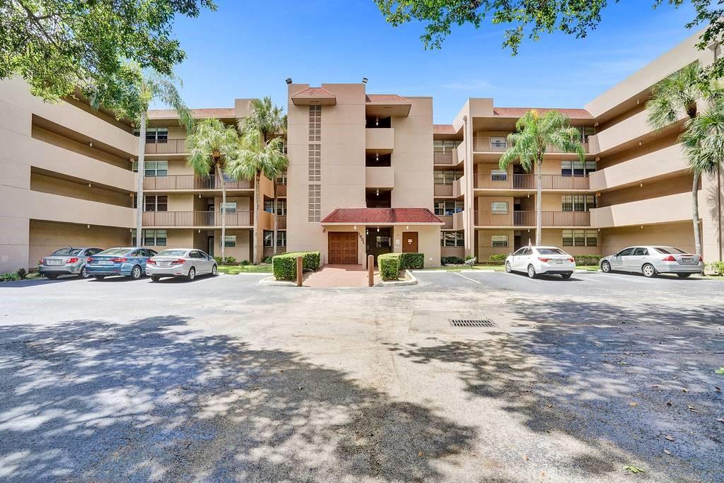 9531 Seagrape Dr #302