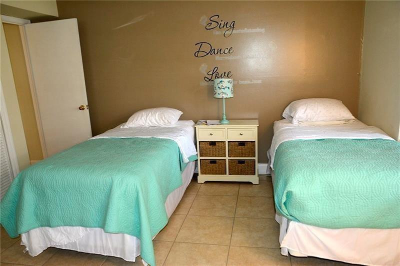 6499 Bay Clb Dr #2 Fort Lauderdale, FL 33308