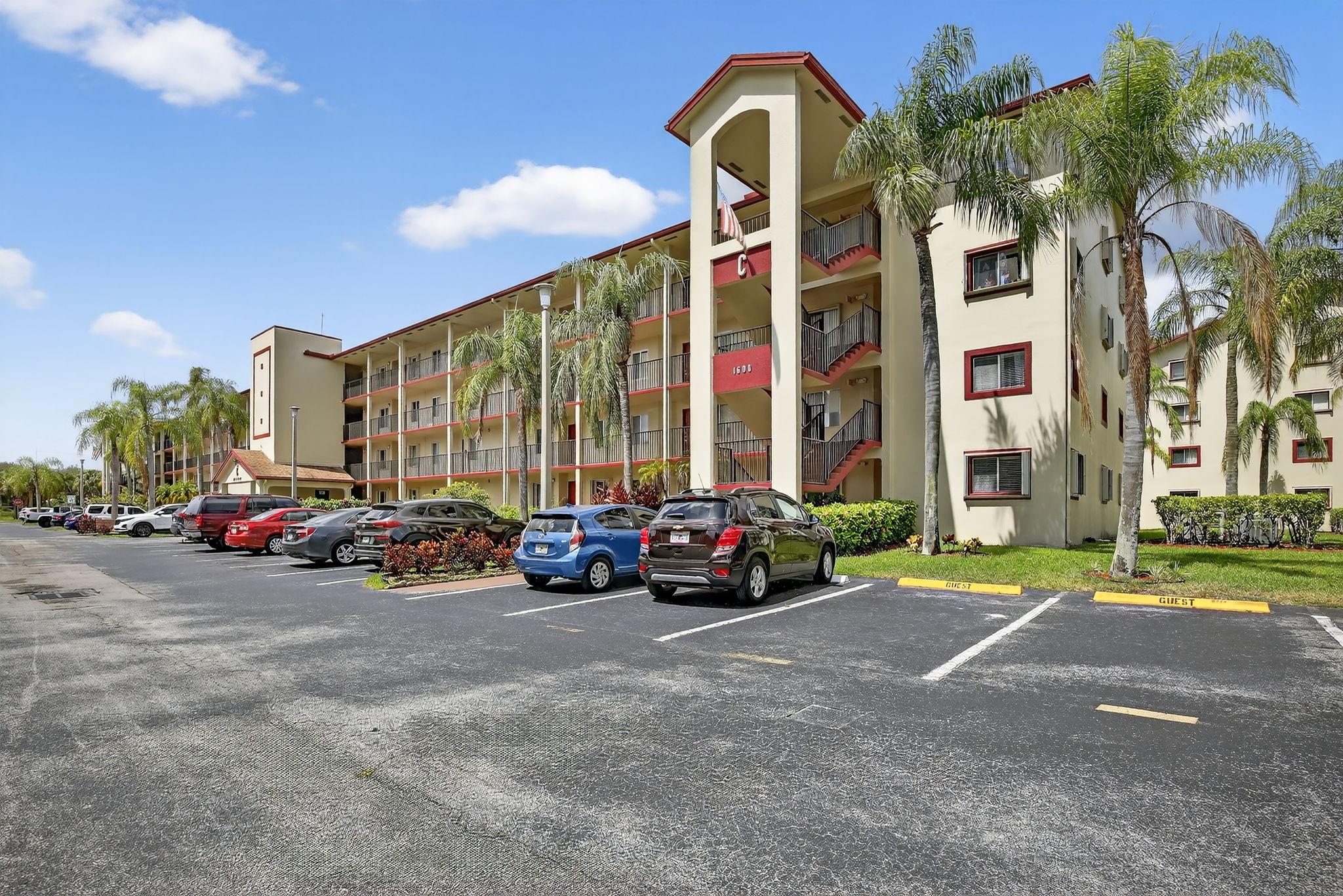 1600 SW 127th Way #305 C