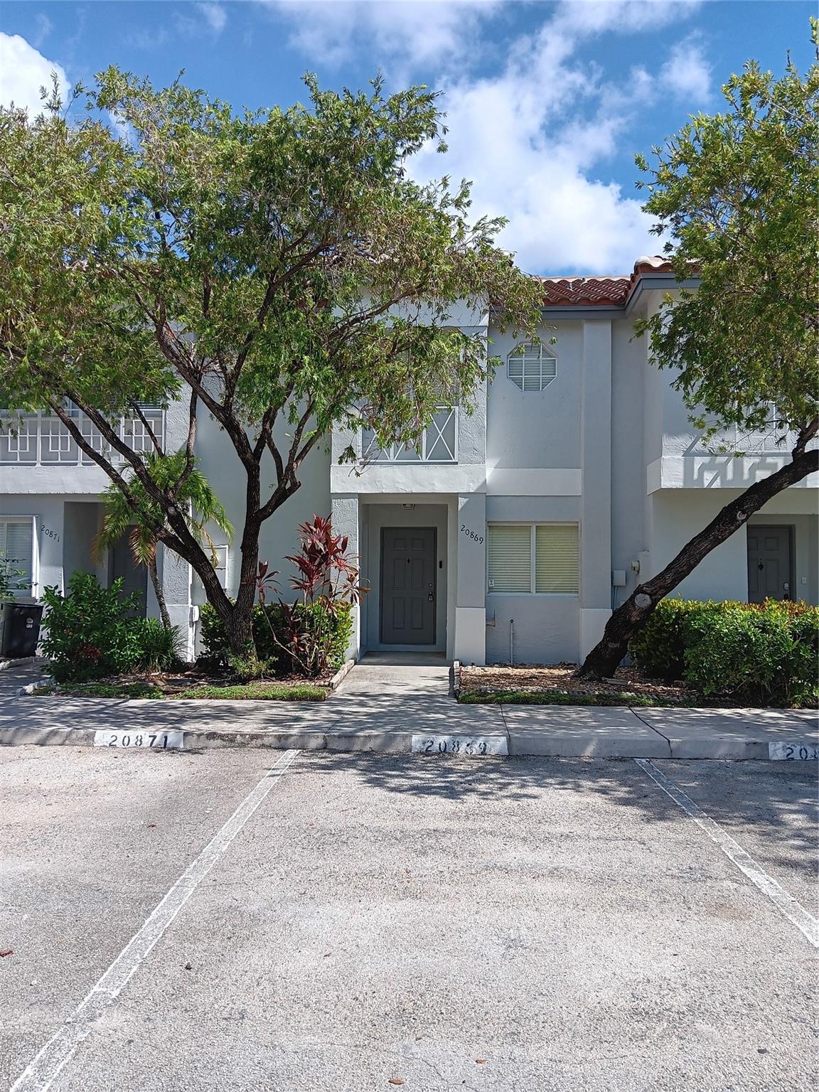 20869 NW 2nd St #1