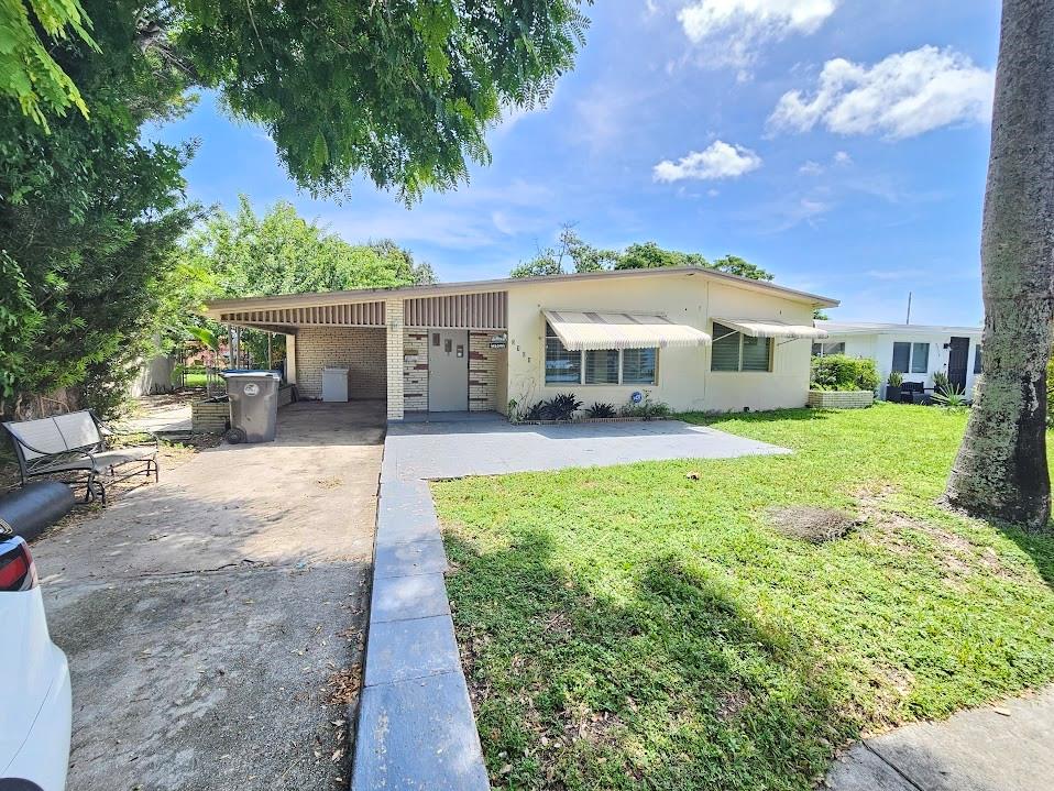 3701 SW 43rd Ave