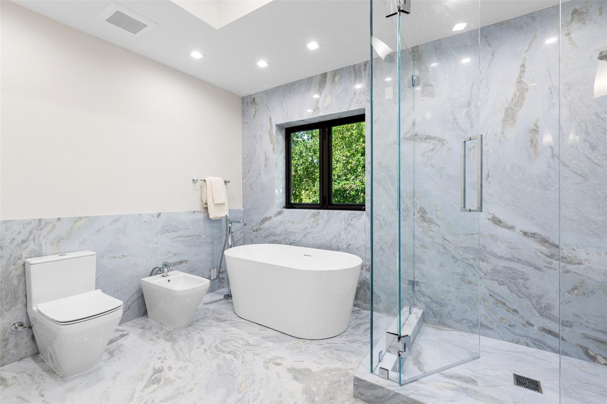 529 Bontona Ave Fort Lauderdale, FL 33301