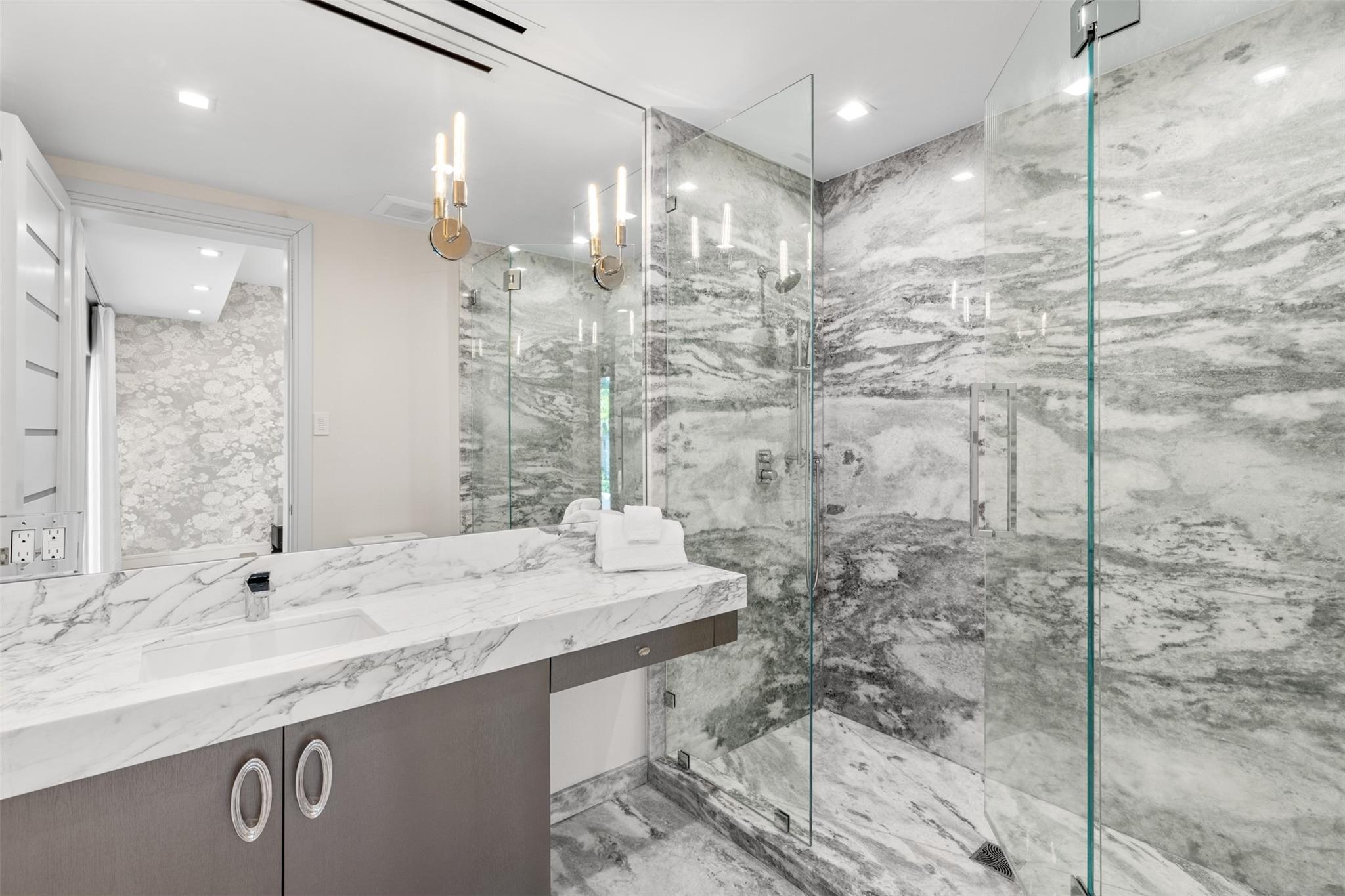 529 Bontona Ave Fort Lauderdale, FL 33301