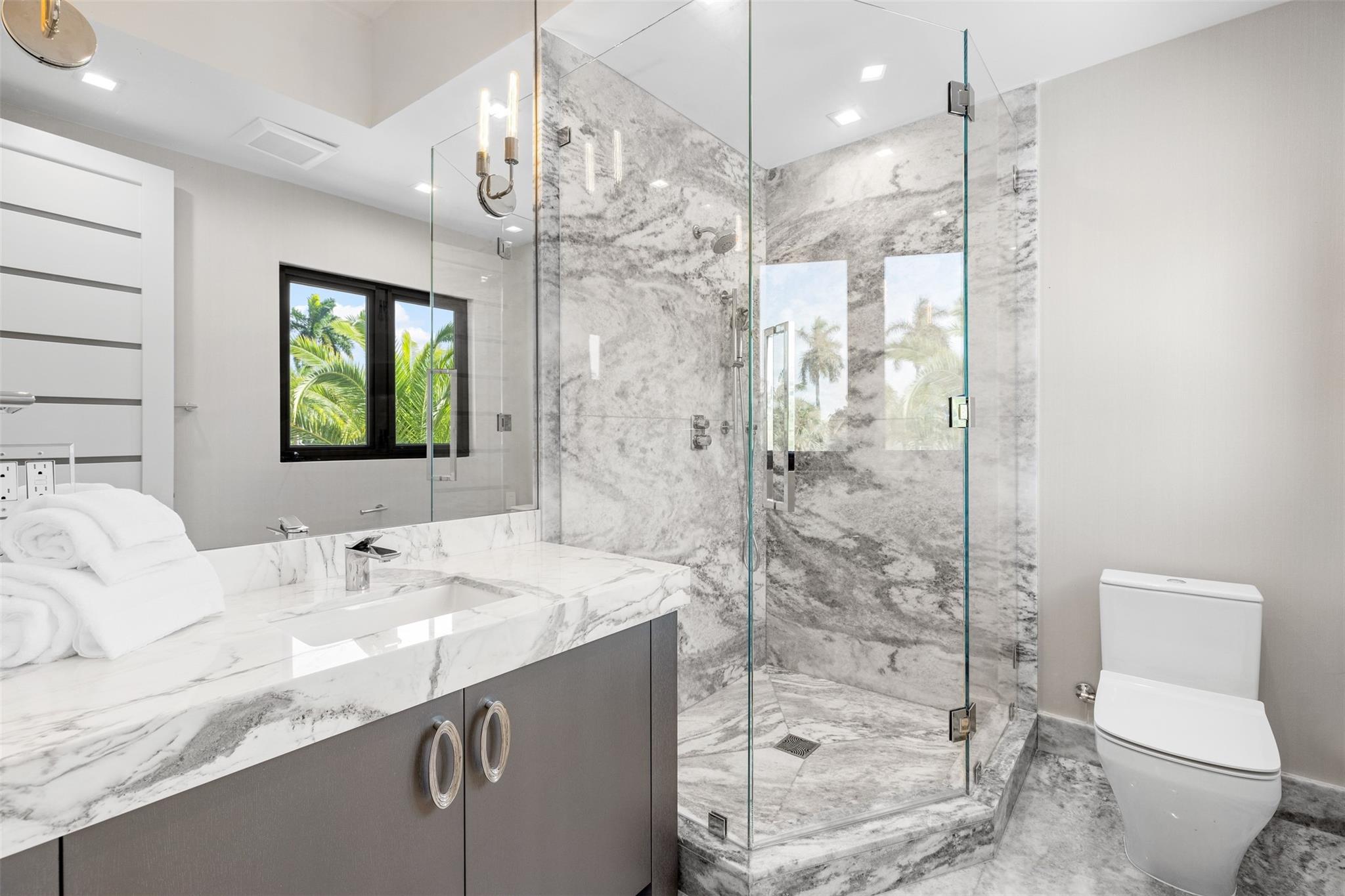 529 Bontona Ave Fort Lauderdale, FL 33301