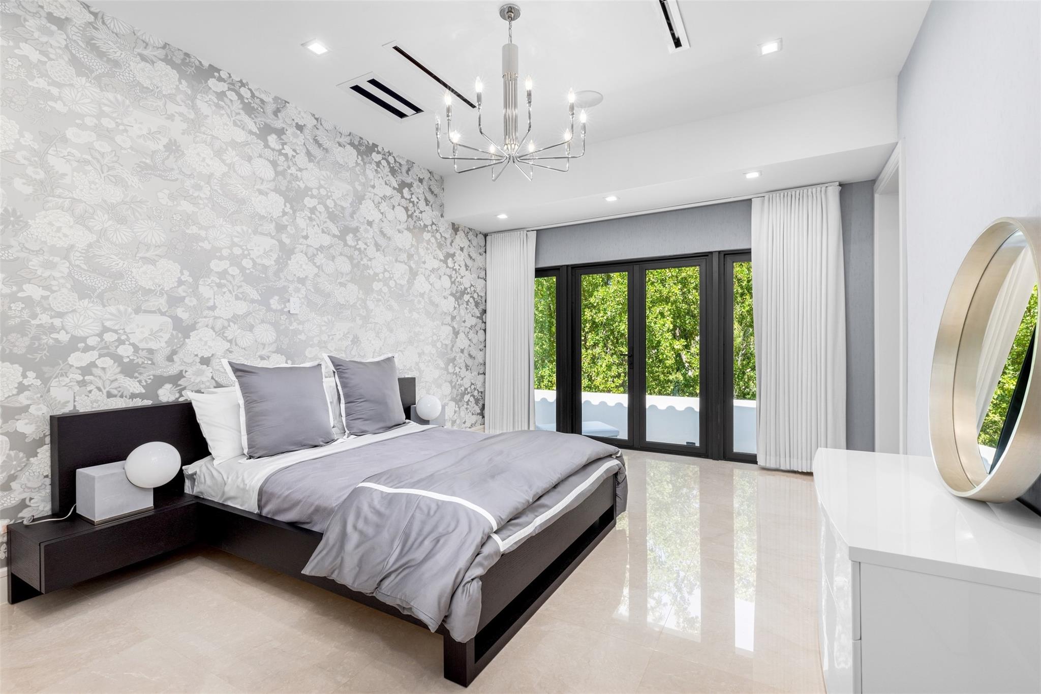 529 Bontona Ave Fort Lauderdale, FL 33301